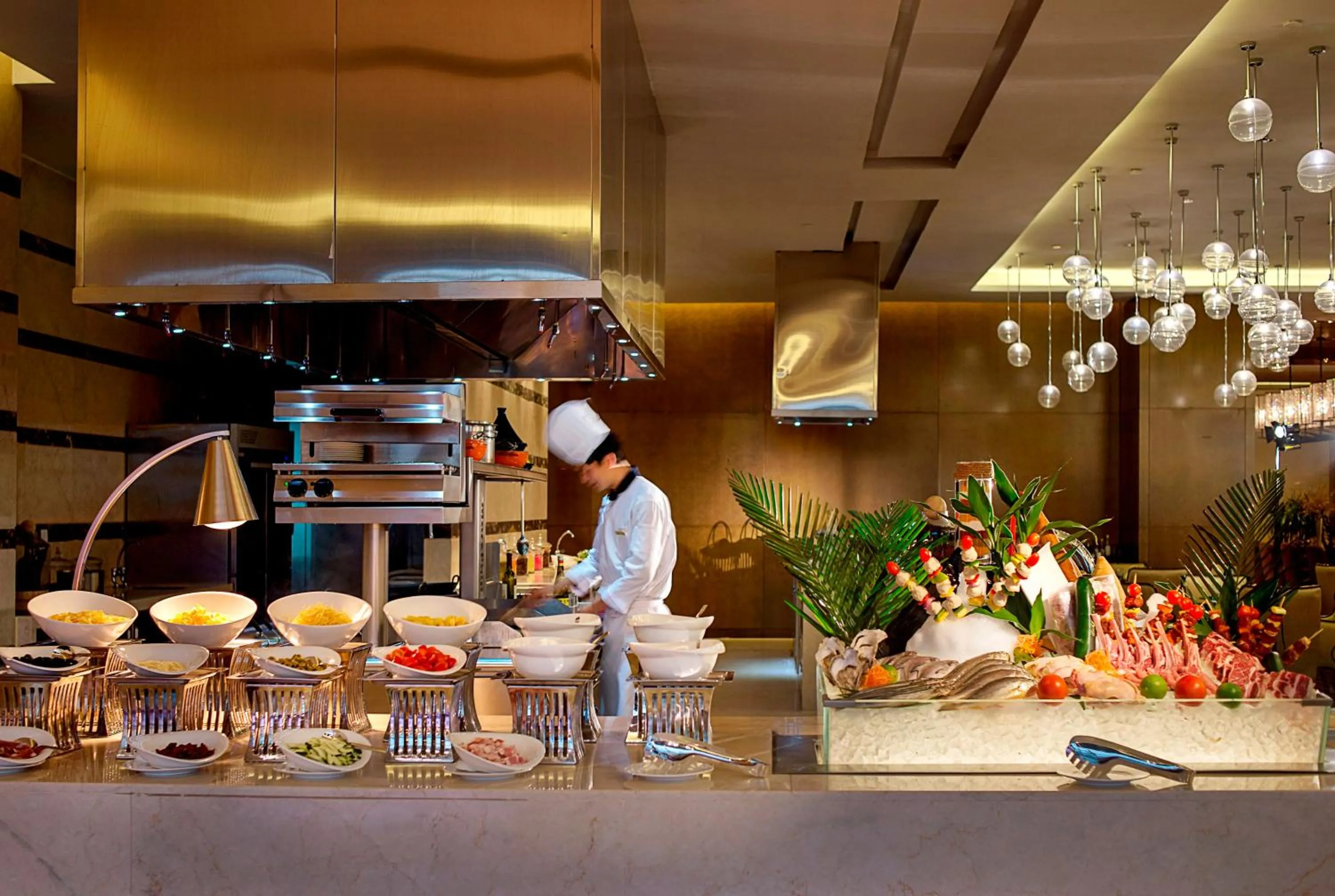 Restaurant/places to eat in Expo Center Hotel - Free Shuttle Bus & Late Check-out