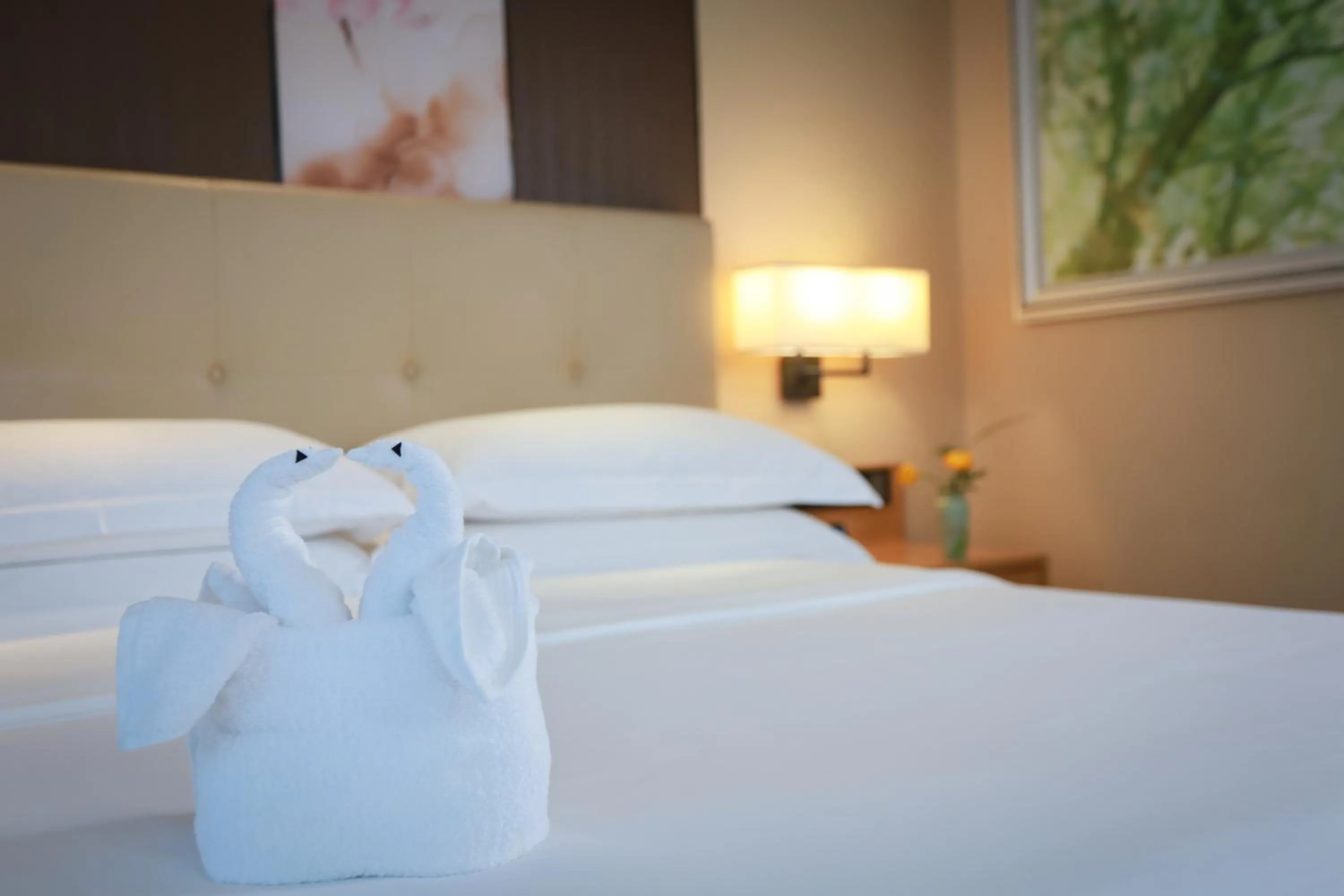 Bedroom, Bed in Expo Center Hotel - Free Shuttle Bus & Late Check-out