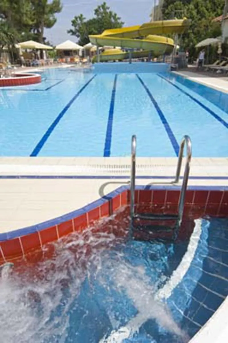 Swimming pool in Hotel Vanni