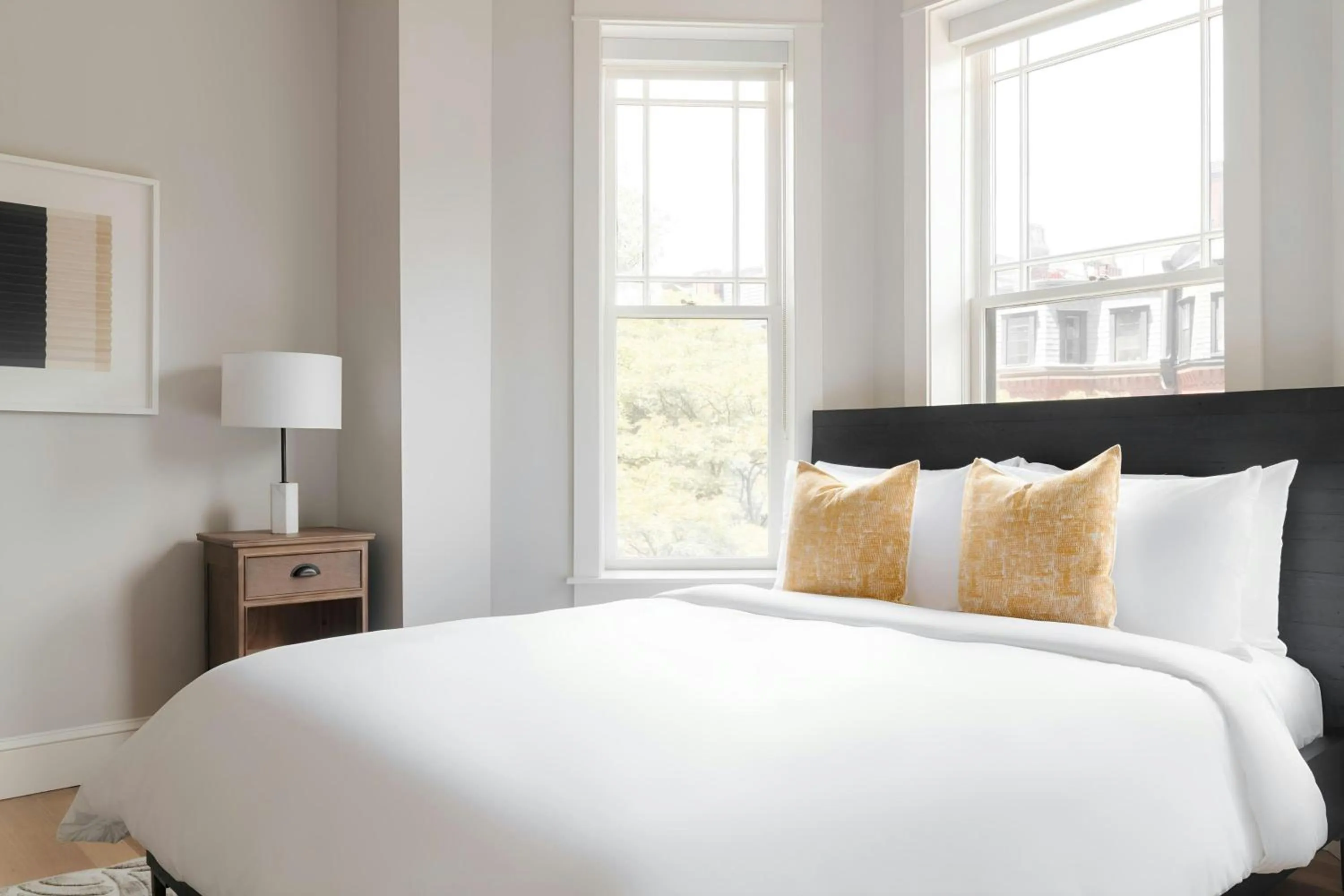 Bedroom, Bed in Sonder by Marriott Bonvoy The Magnolia Apartments Back Bay