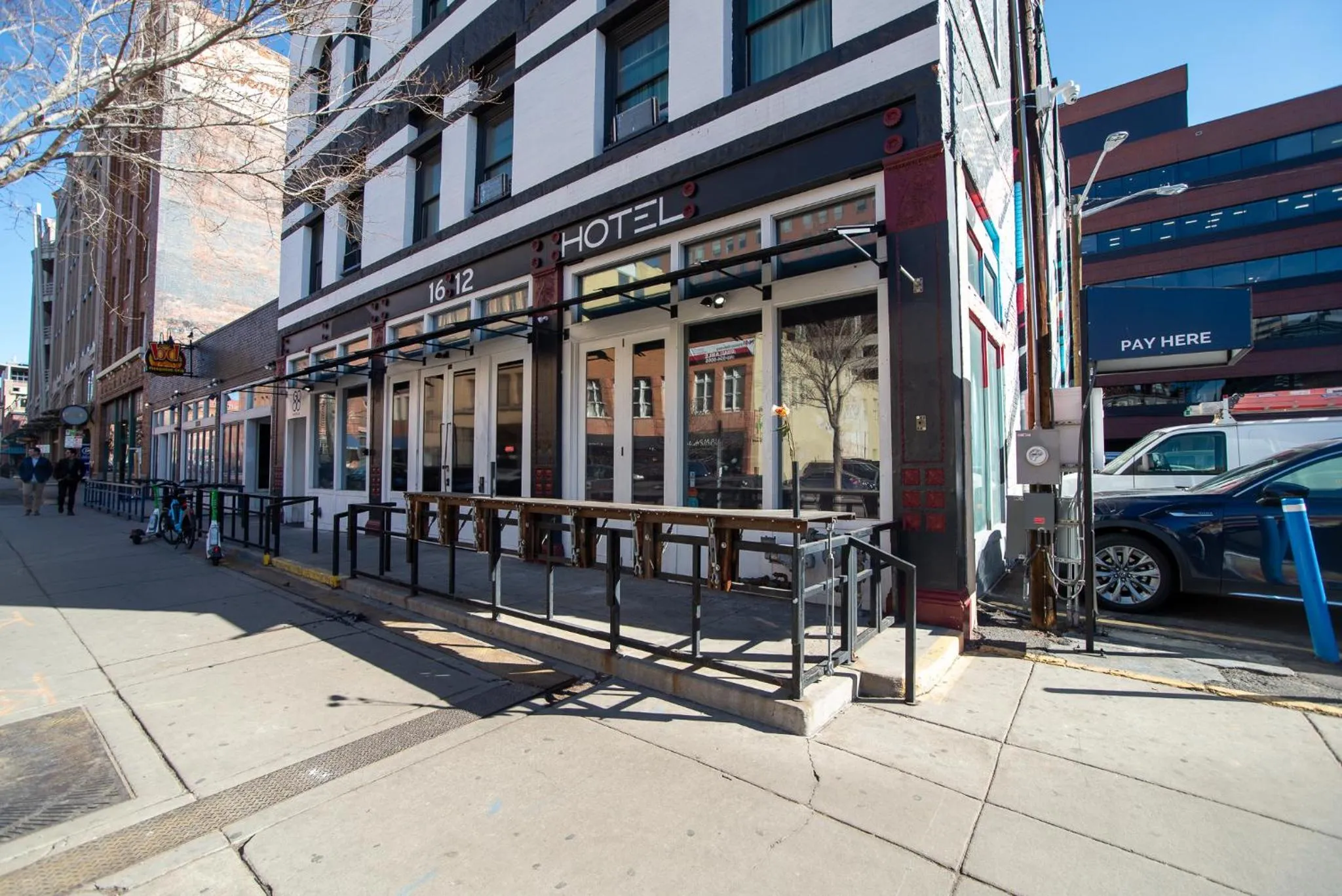 Property building in Good Hotels Downtown Denver