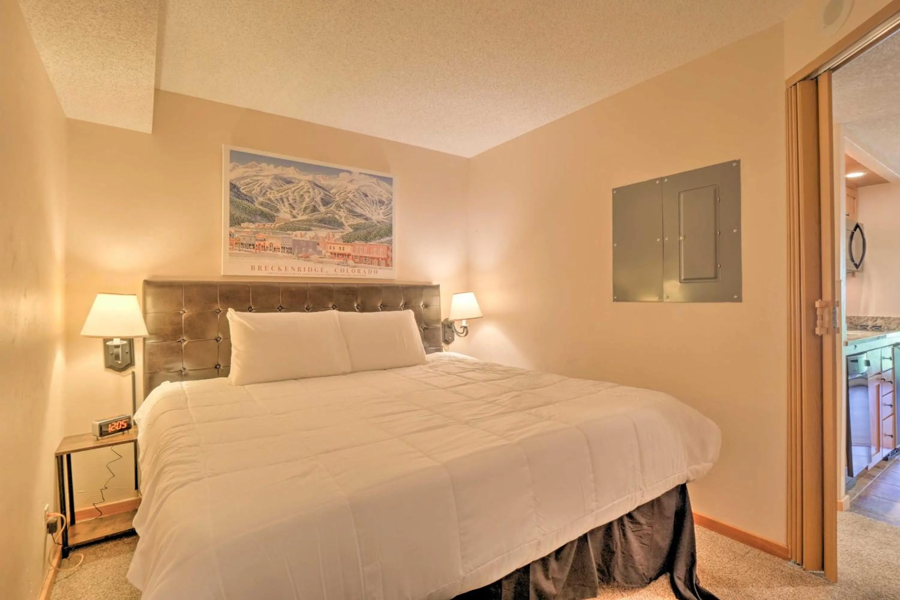 Bed in Beaver Run Resort 4228