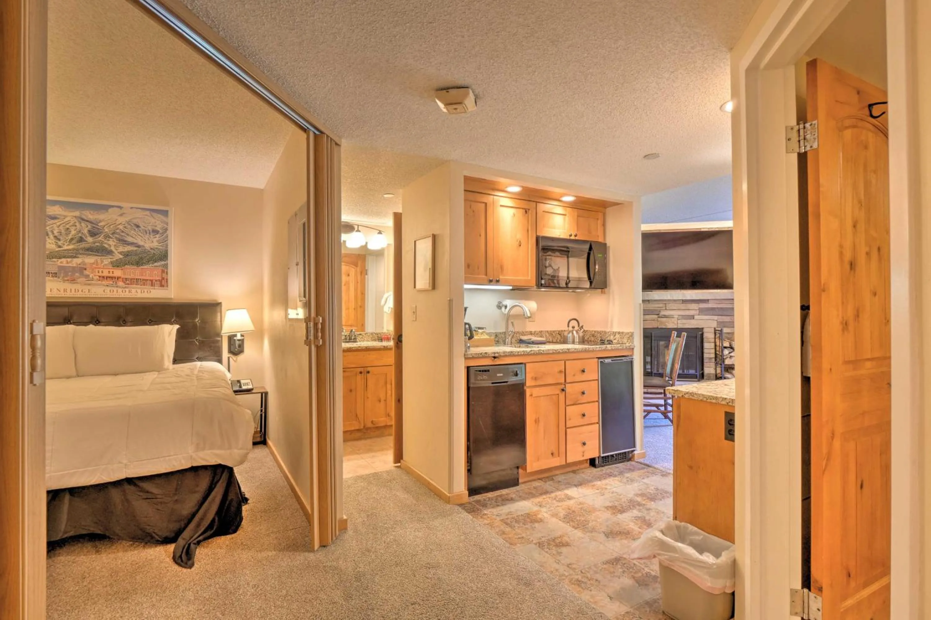 Bed in Beaver Run Resort 4228