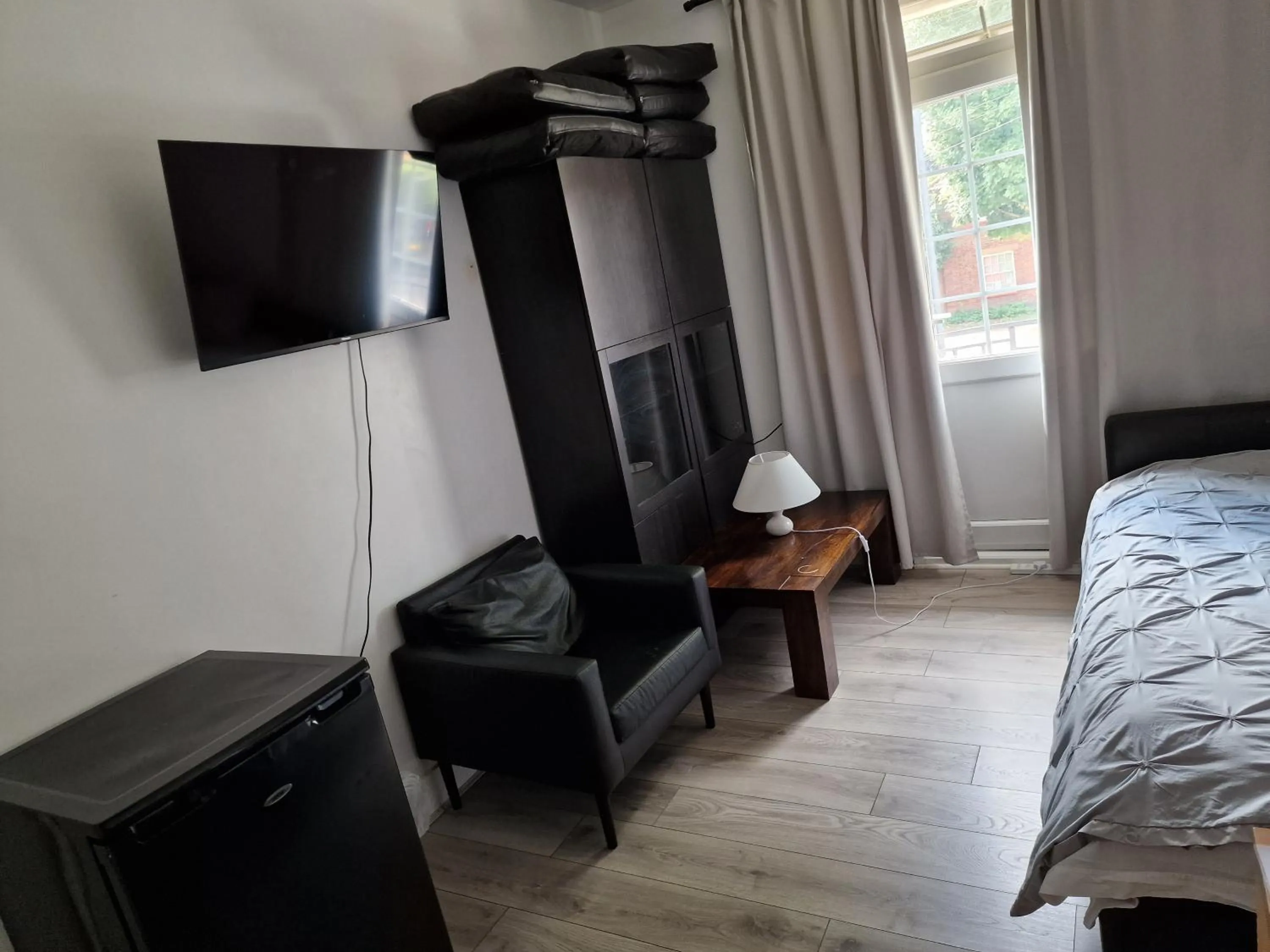 Bed in Tower Gardens Residence