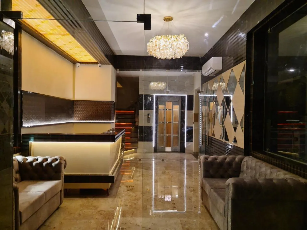 Bed in MMD Grande A Boutique Hotel