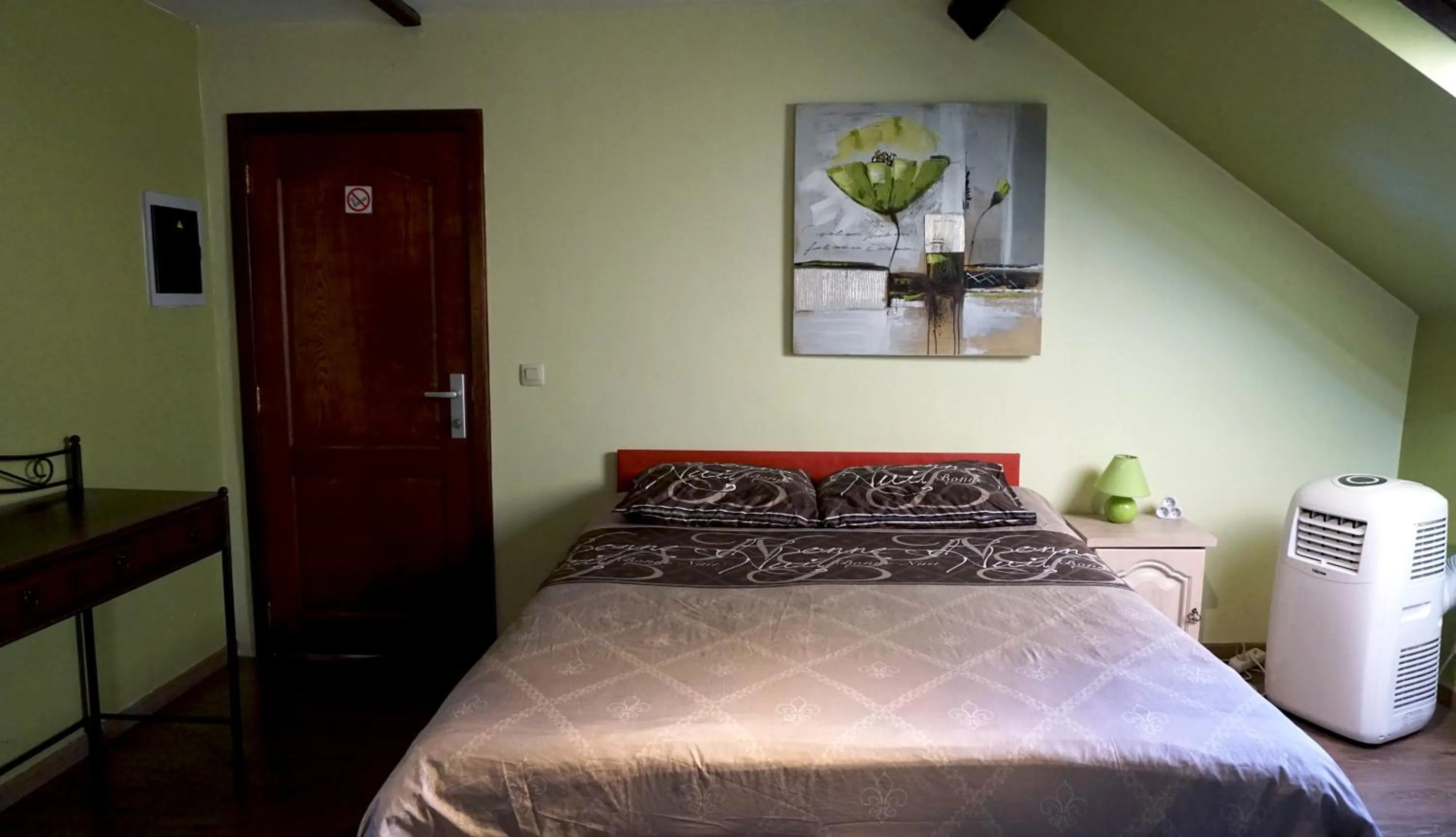 Bed in Apartments Marco Polo Midi