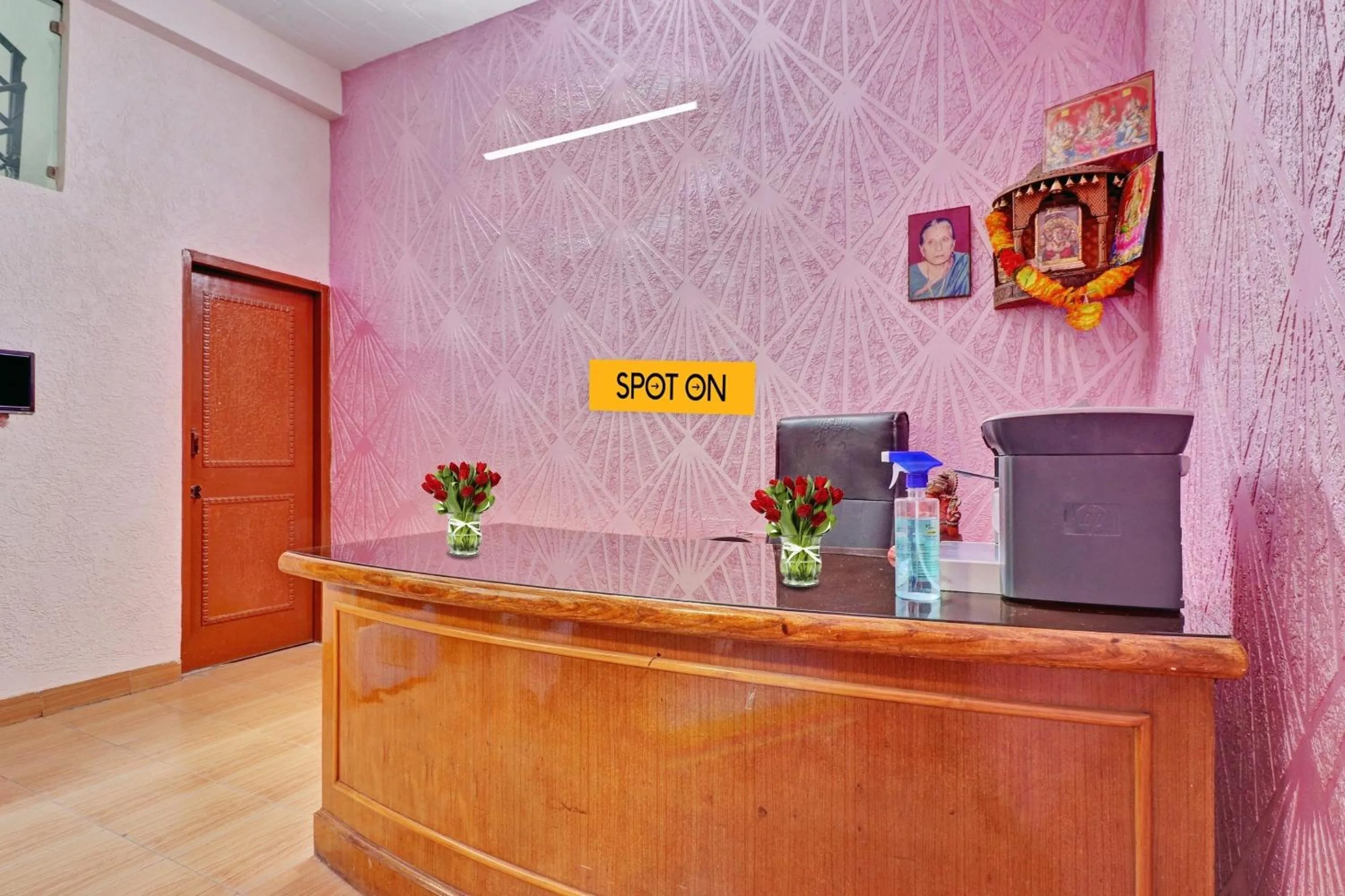 Lobby or reception in SPOT ON Ganpati Home Stays