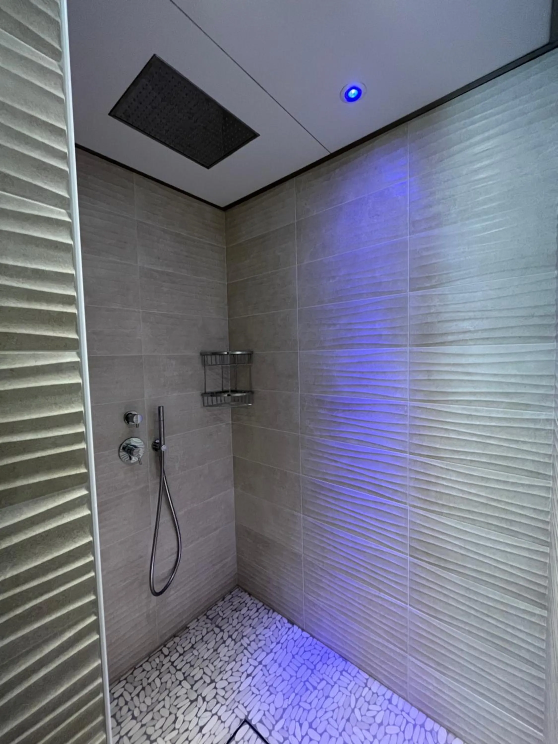 Bathroom in Hotel Mon Pays