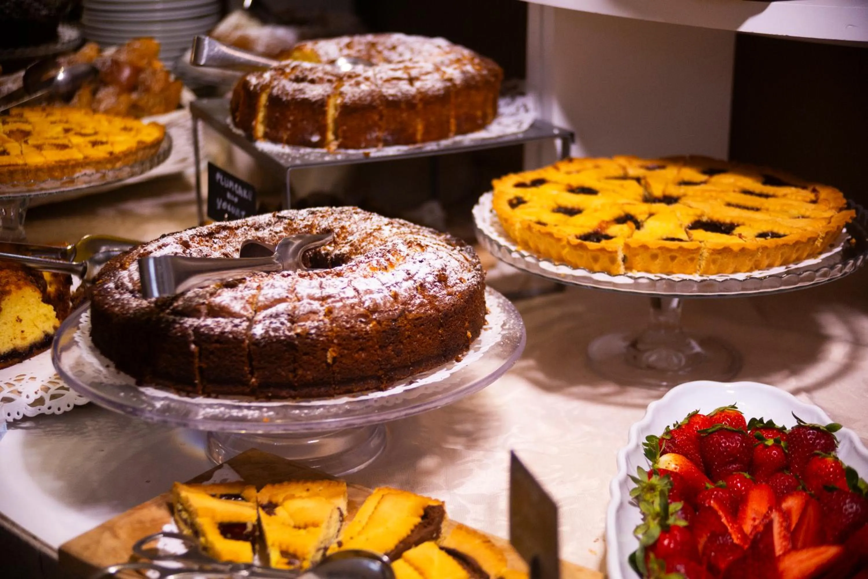 Breakfast in Hotel Mon Pays