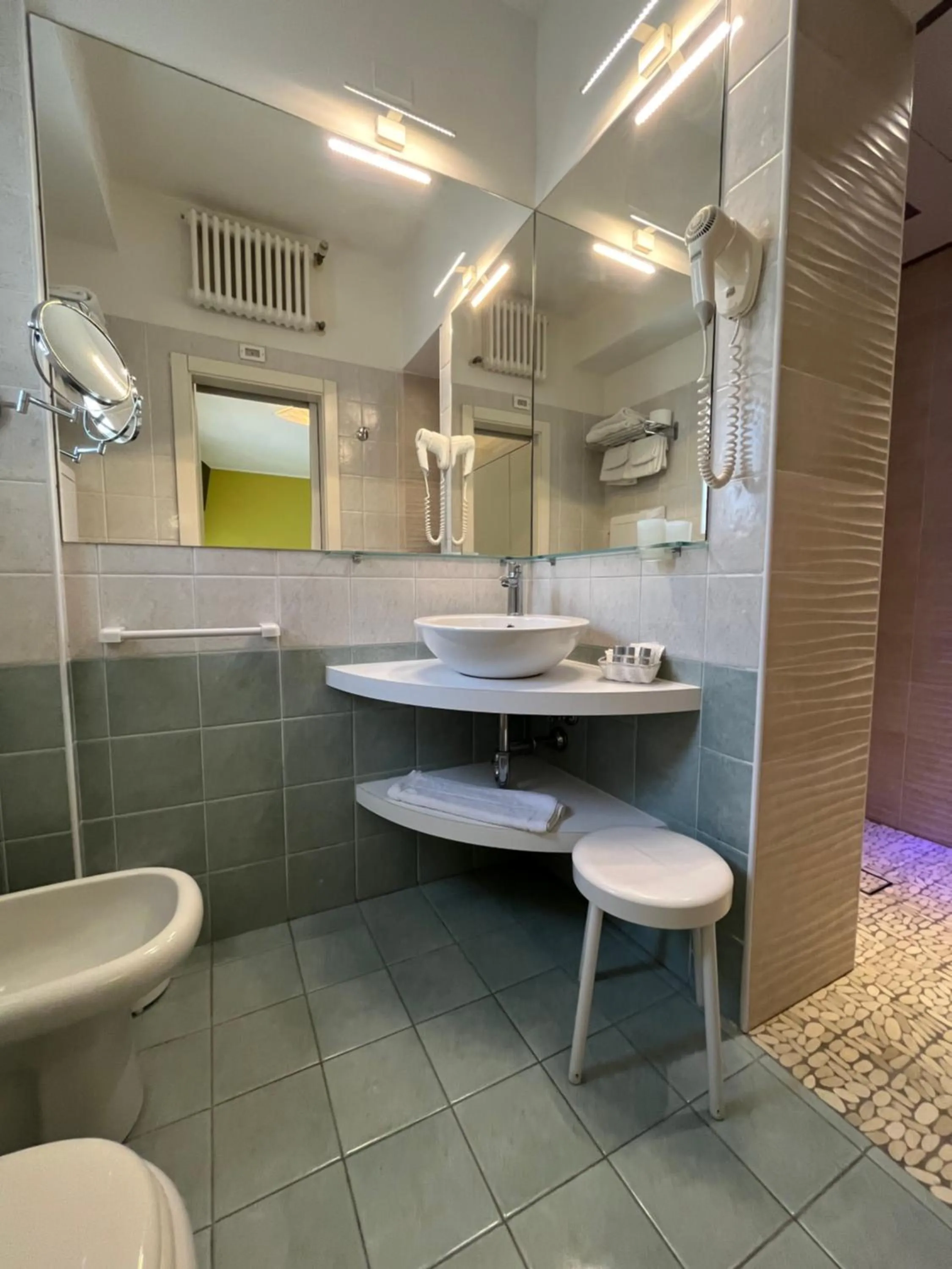 Bathroom in Hotel Mon Pays