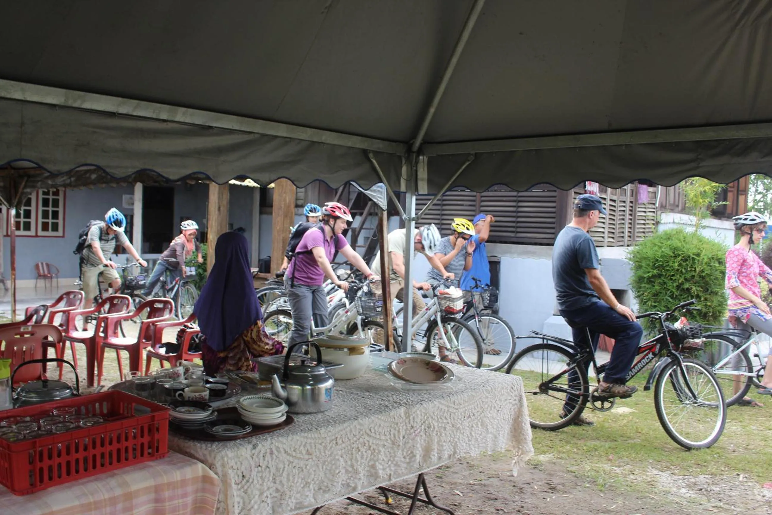 Facade/entrance in HOMESTAY Kampong KOTA AUR Resort with swimming pool, Kepala Batas, SEBERANG PERAI, PENANG -MOTAC registered Awarded ASEAN homestay standard Malaysia AWARD 2023-2028 Only 3 minutes from viral KG AGONG