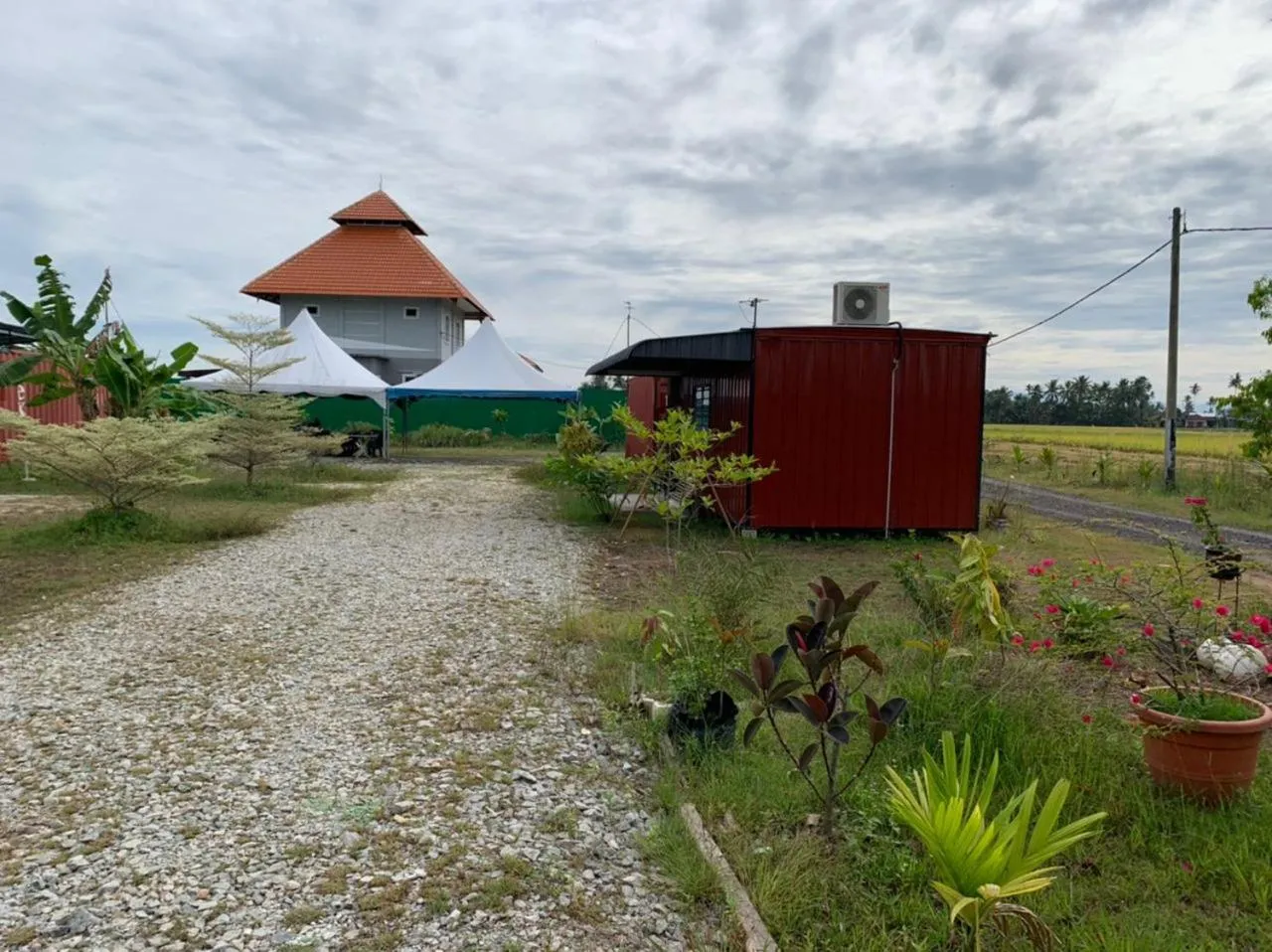 Garden in HOMESTAY Kampong KOTA AUR Resort with swimming pool, Kepala Batas, SEBERANG PERAI, PENANG -MOTAC registered Awarded ASEAN homestay standard Malaysia AWARD 2023-2028 Only 3 minutes from viral KG AGONG