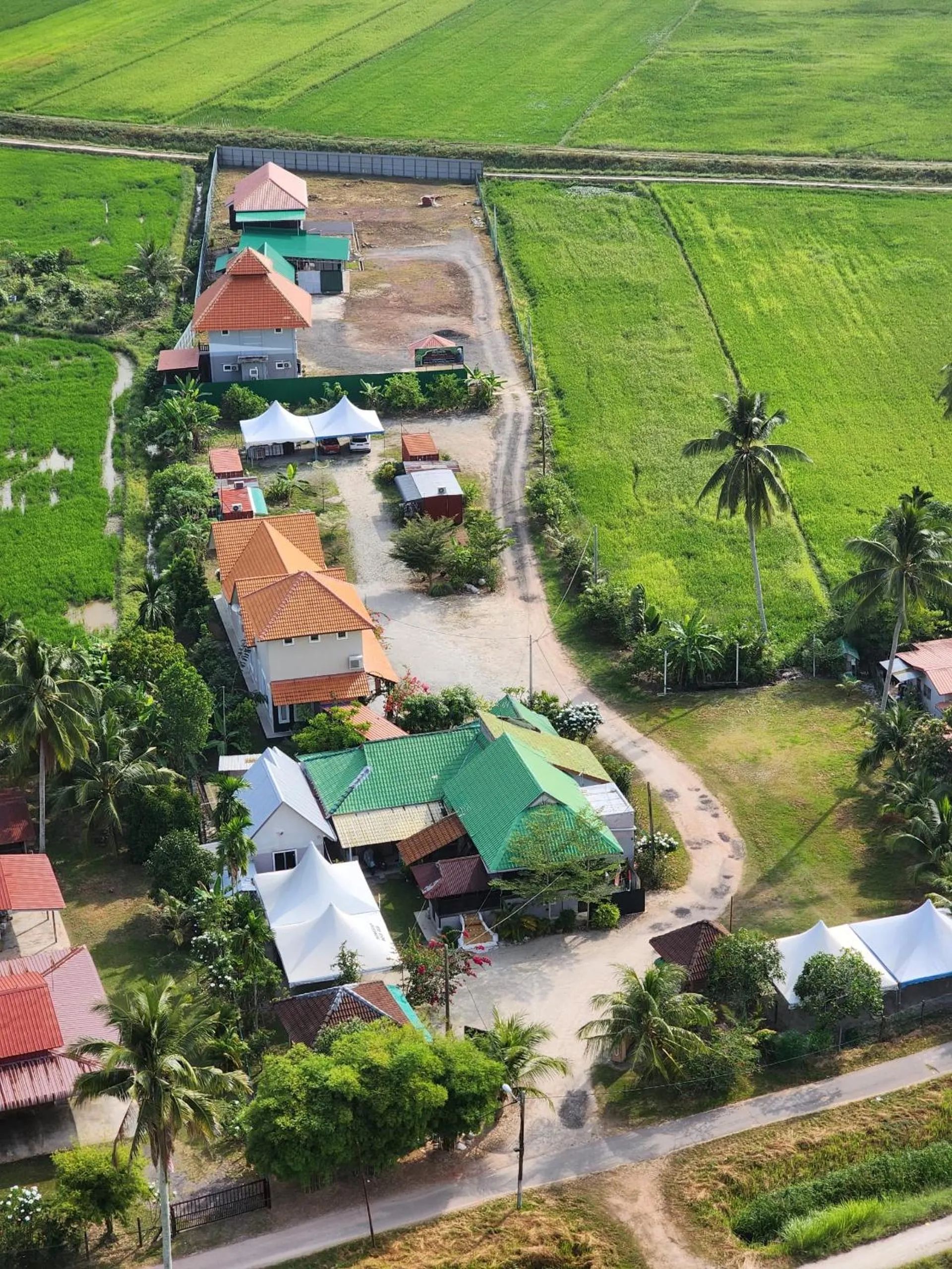 Property building in HOMESTAY Kampong KOTA AUR Resort with swimming pool, Kepala Batas, SEBERANG PERAI, PENANG -MOTAC registered Awarded ASEAN homestay standard Malaysia AWARD 2023-2028 Only 3 minutes from viral KG AGONG