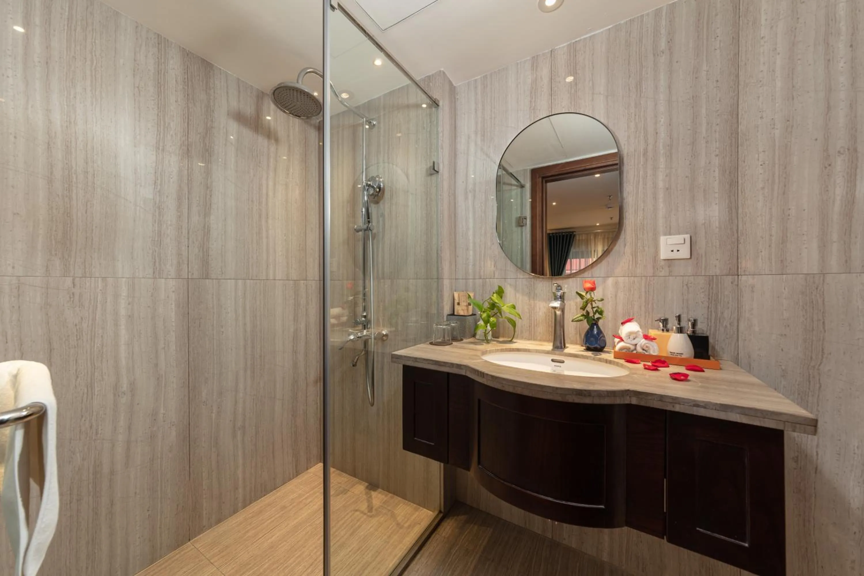 Bathroom in Hanoi Calista Hotel & Spa