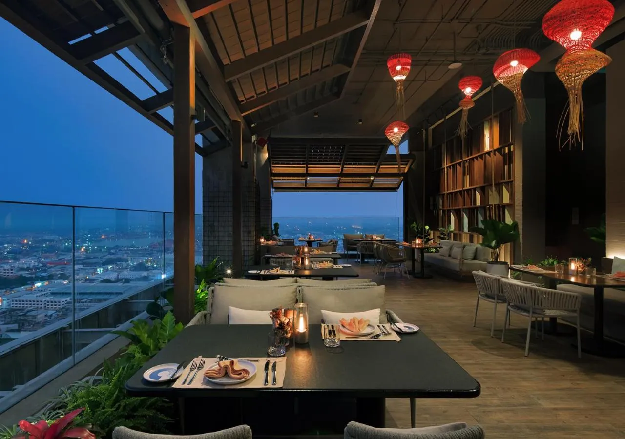 Restaurant/places to eat in Ad Lib Hotel Khon Kaen