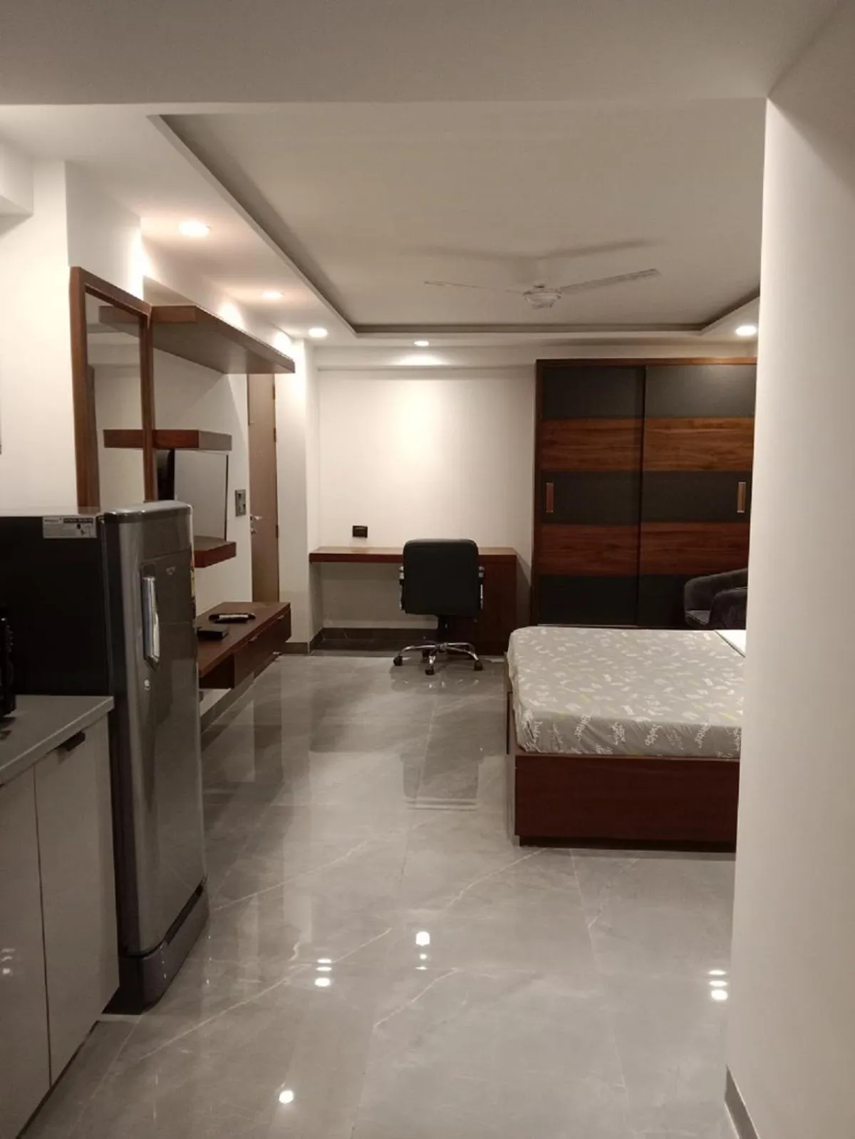 Bedroom, Bed in Perch Service Apartment DLF Cyber City