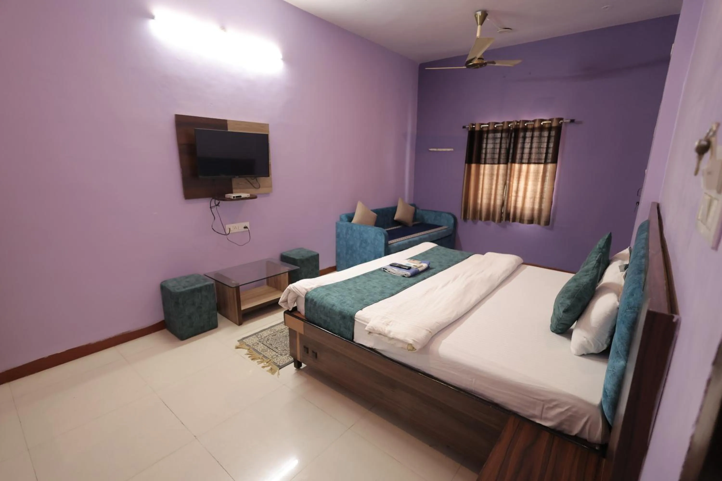 Bed in Hotel Shivalay Palace