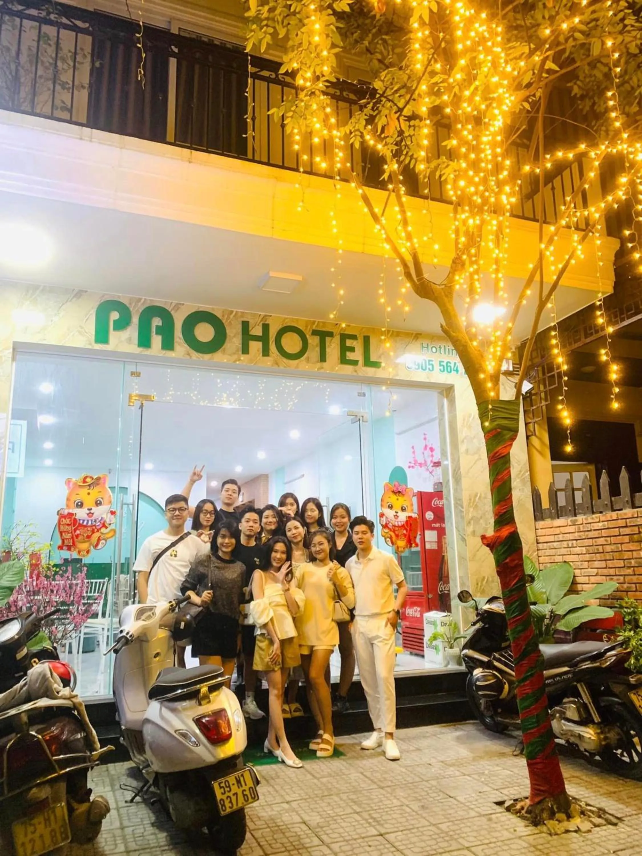 group of guests in Pao Hotel