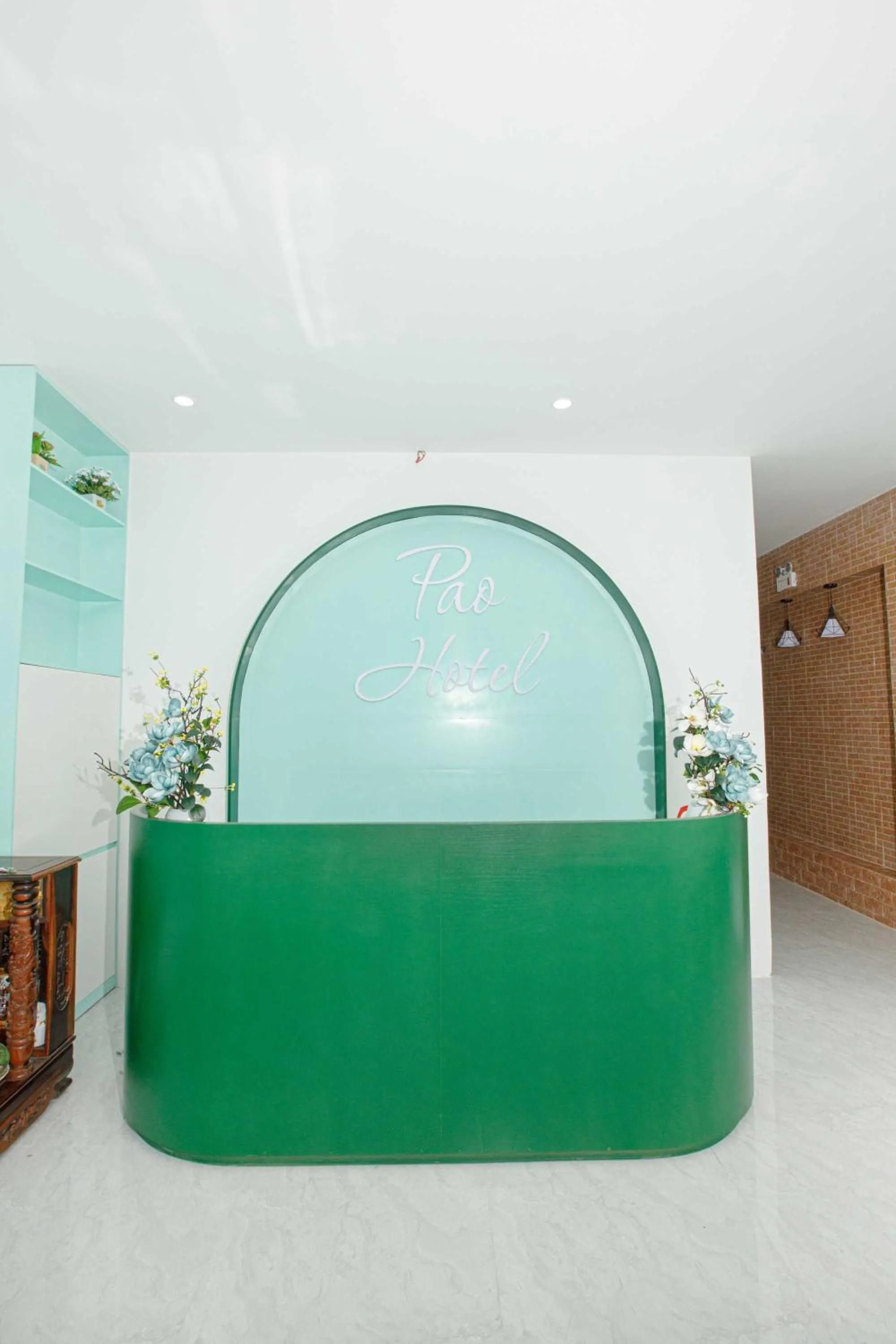 Lobby or reception in Pao Hotel