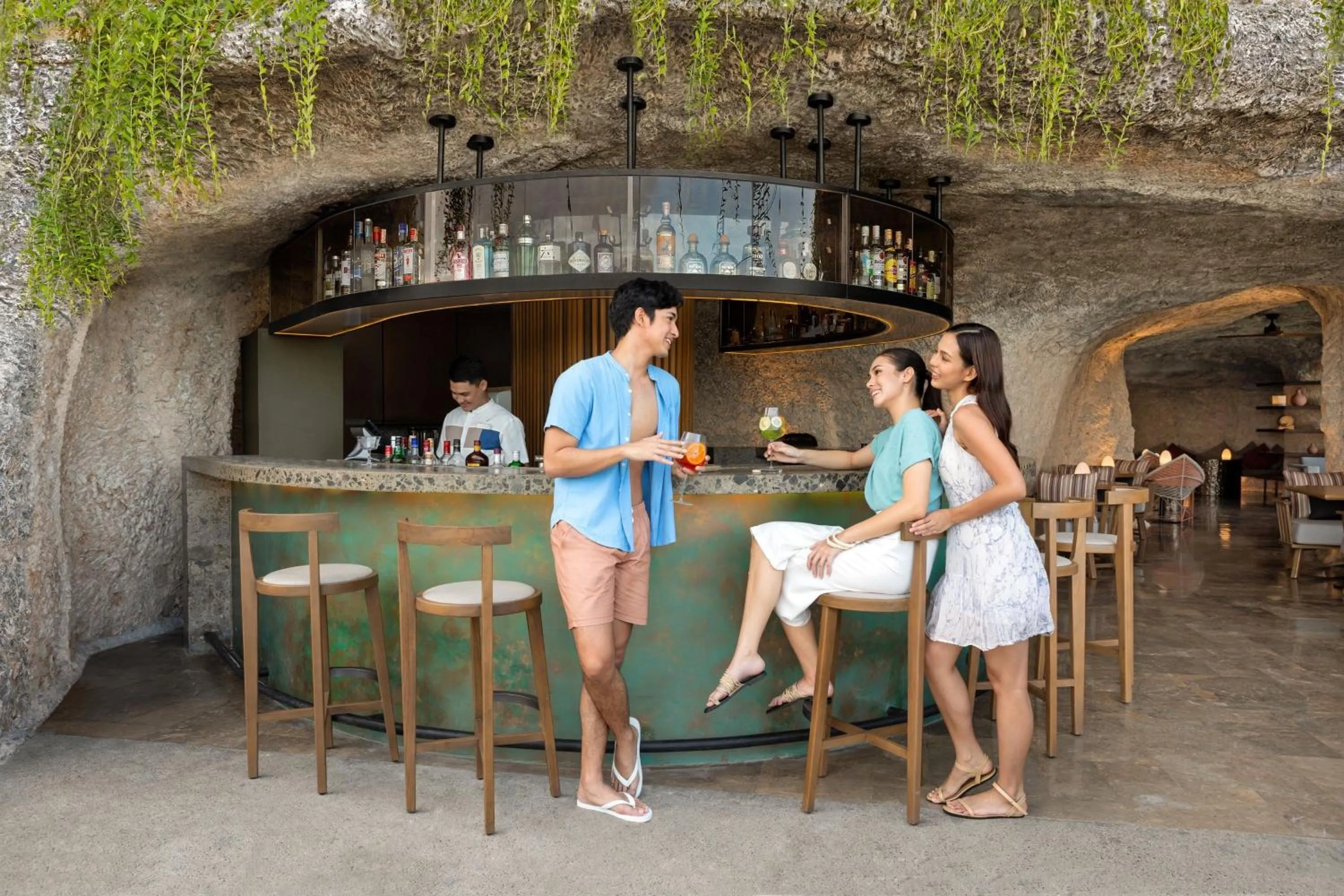 Lounge or bar in Sheraton Cebu Mactan Resort