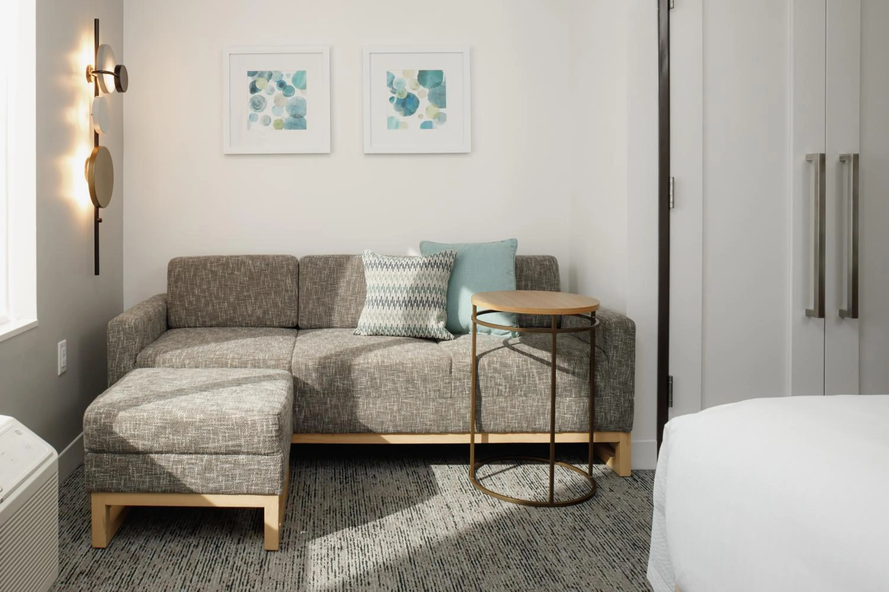 Living room, Bed in TownePlace Suites by Marriott Chattanooga South, East Ridge