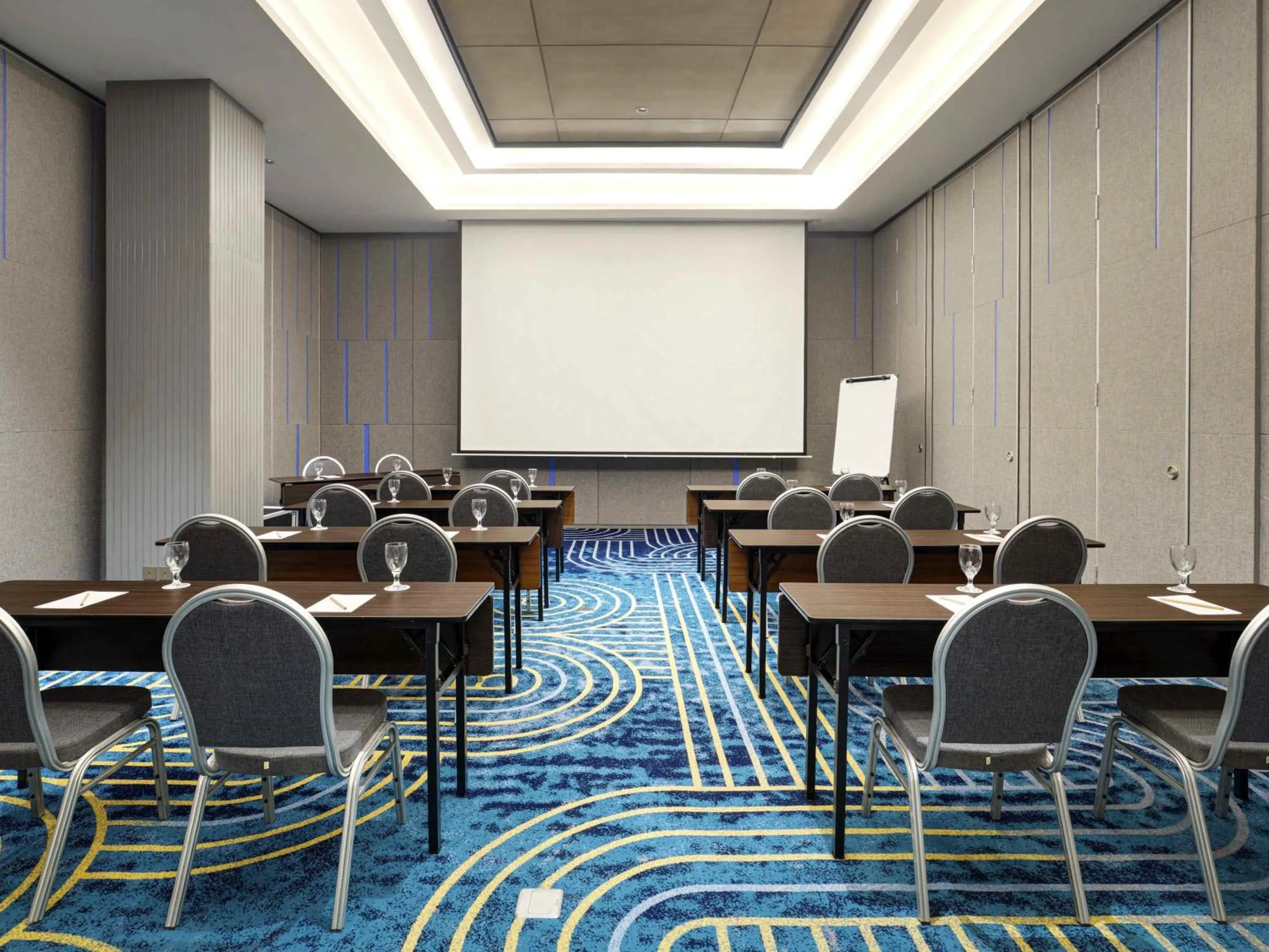 Meeting/conference room in ibis Styles Semarang Simpang Lima