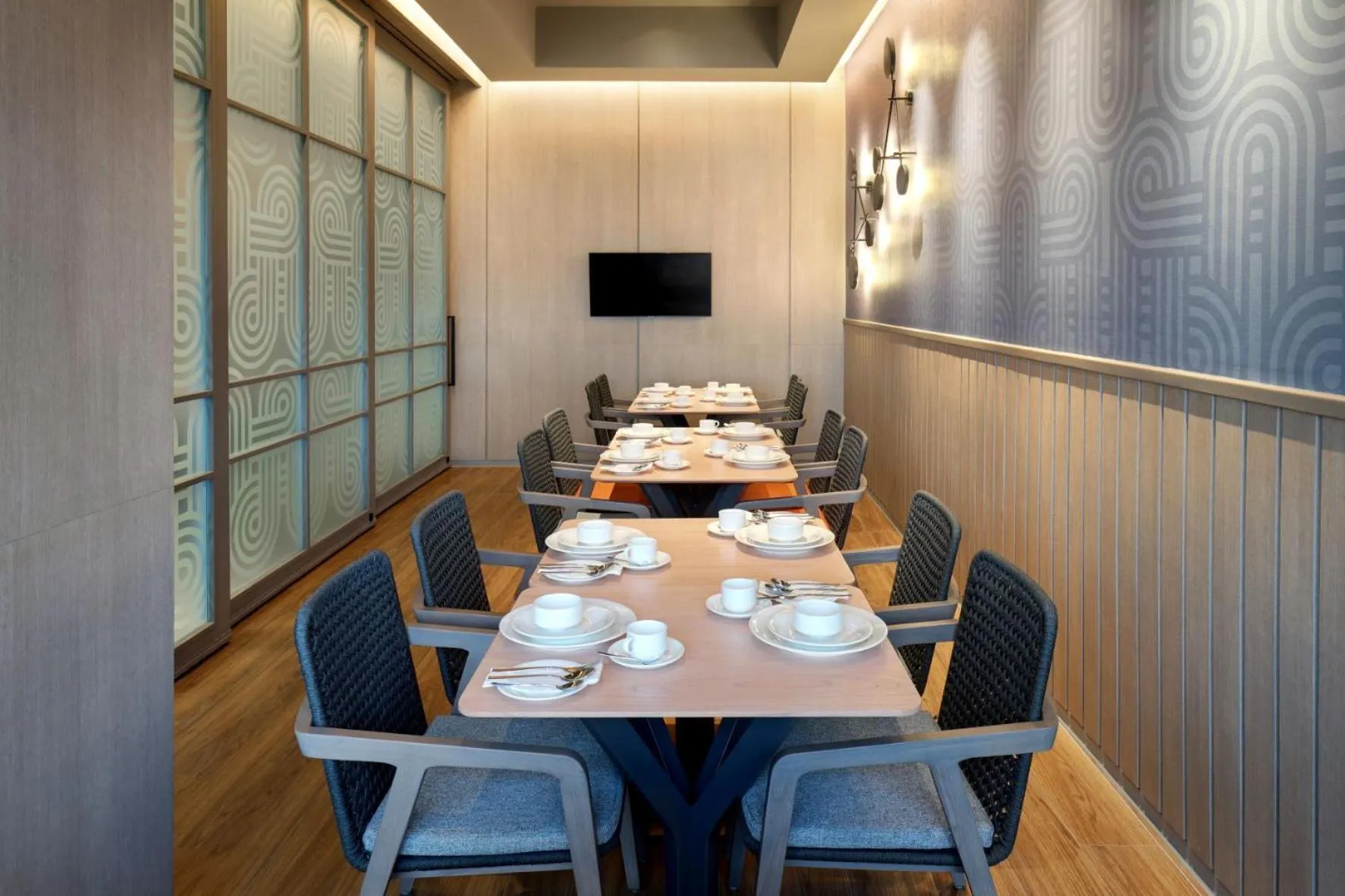 Restaurant/places to eat in ibis Styles Semarang Simpang Lima