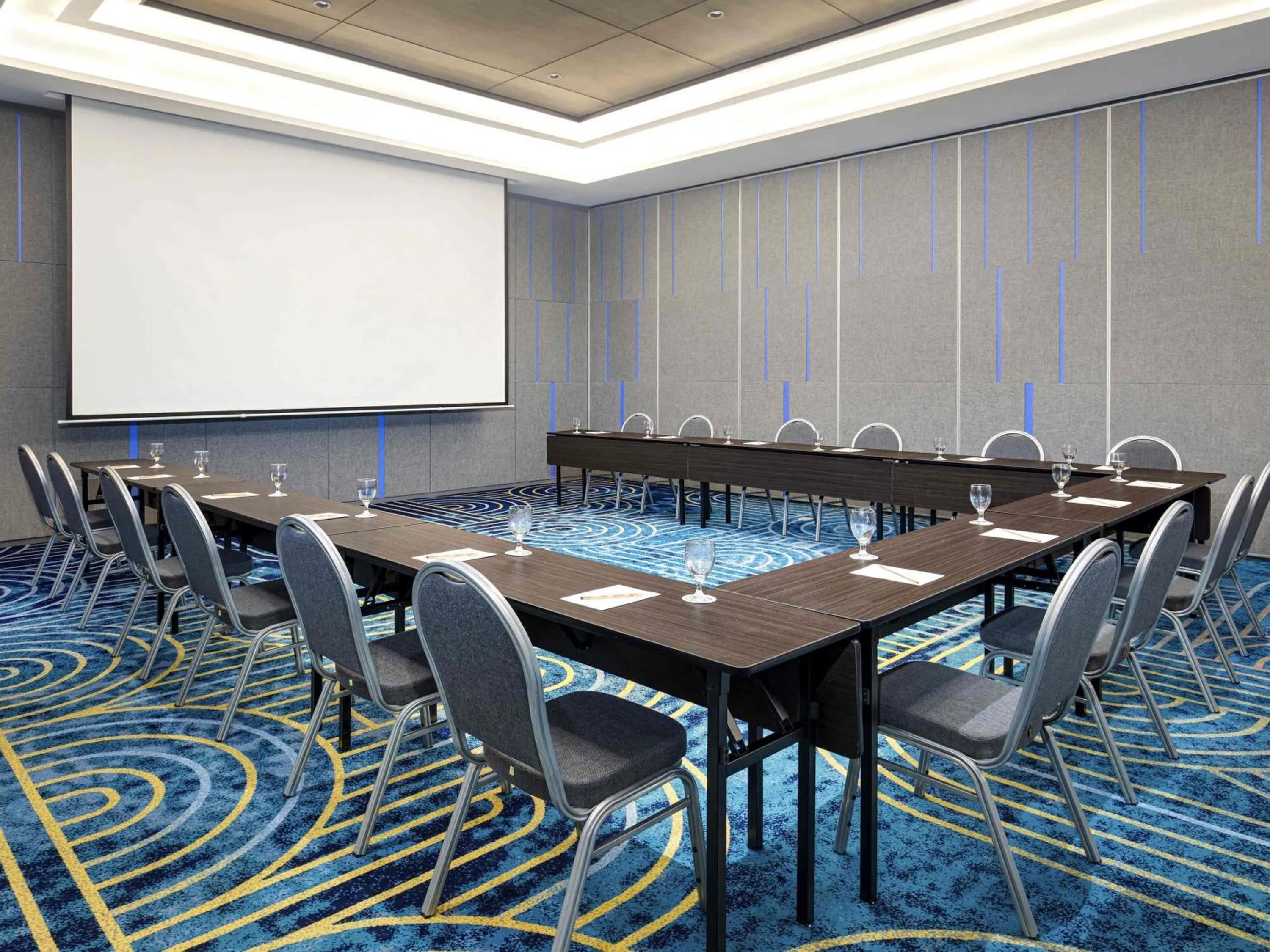 Meeting/conference room in ibis Styles Semarang Simpang Lima