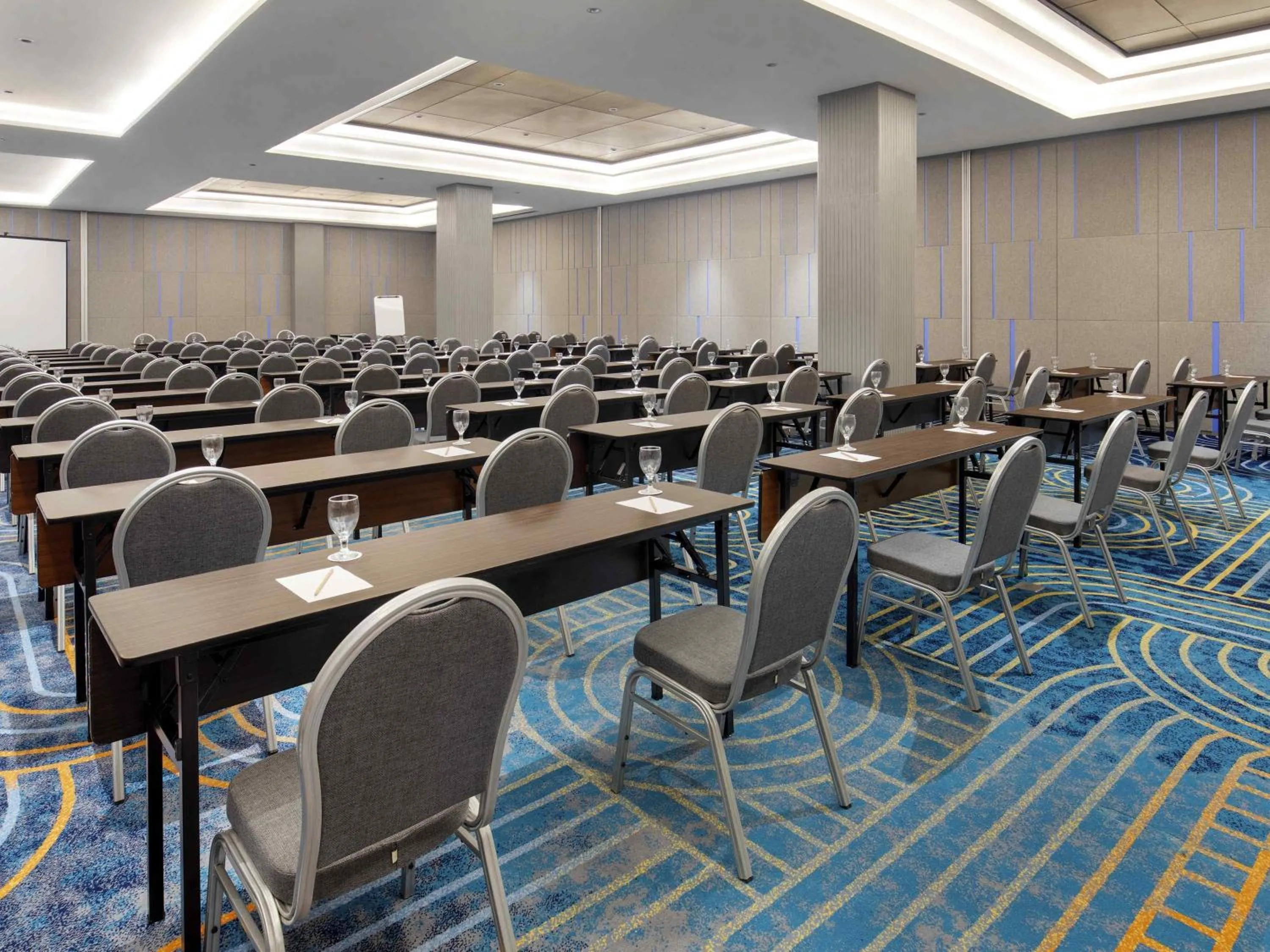 Meeting/conference room in ibis Styles Semarang Simpang Lima