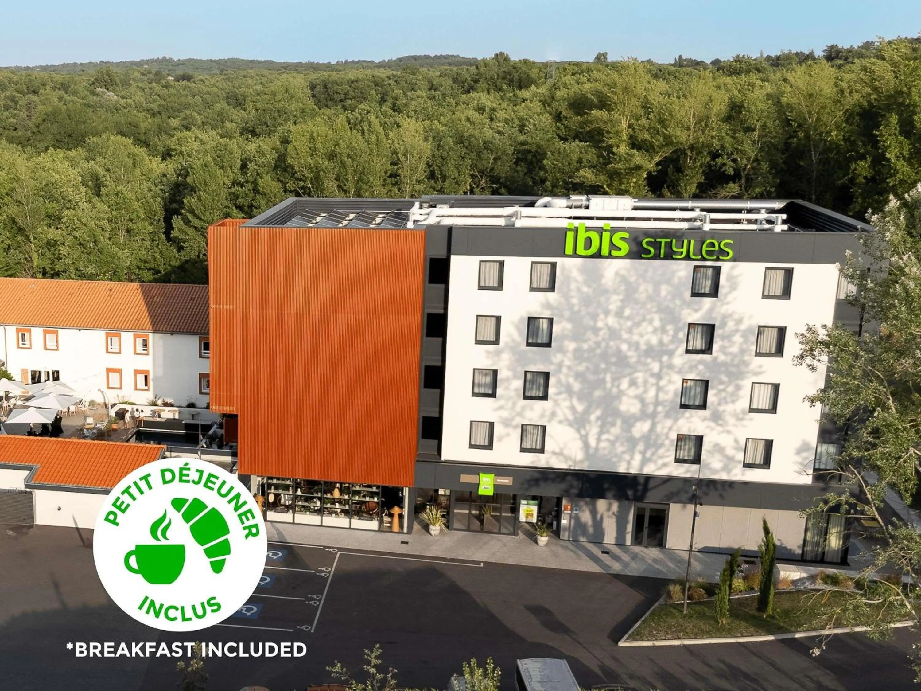 Property building in ibis Styles Montauban