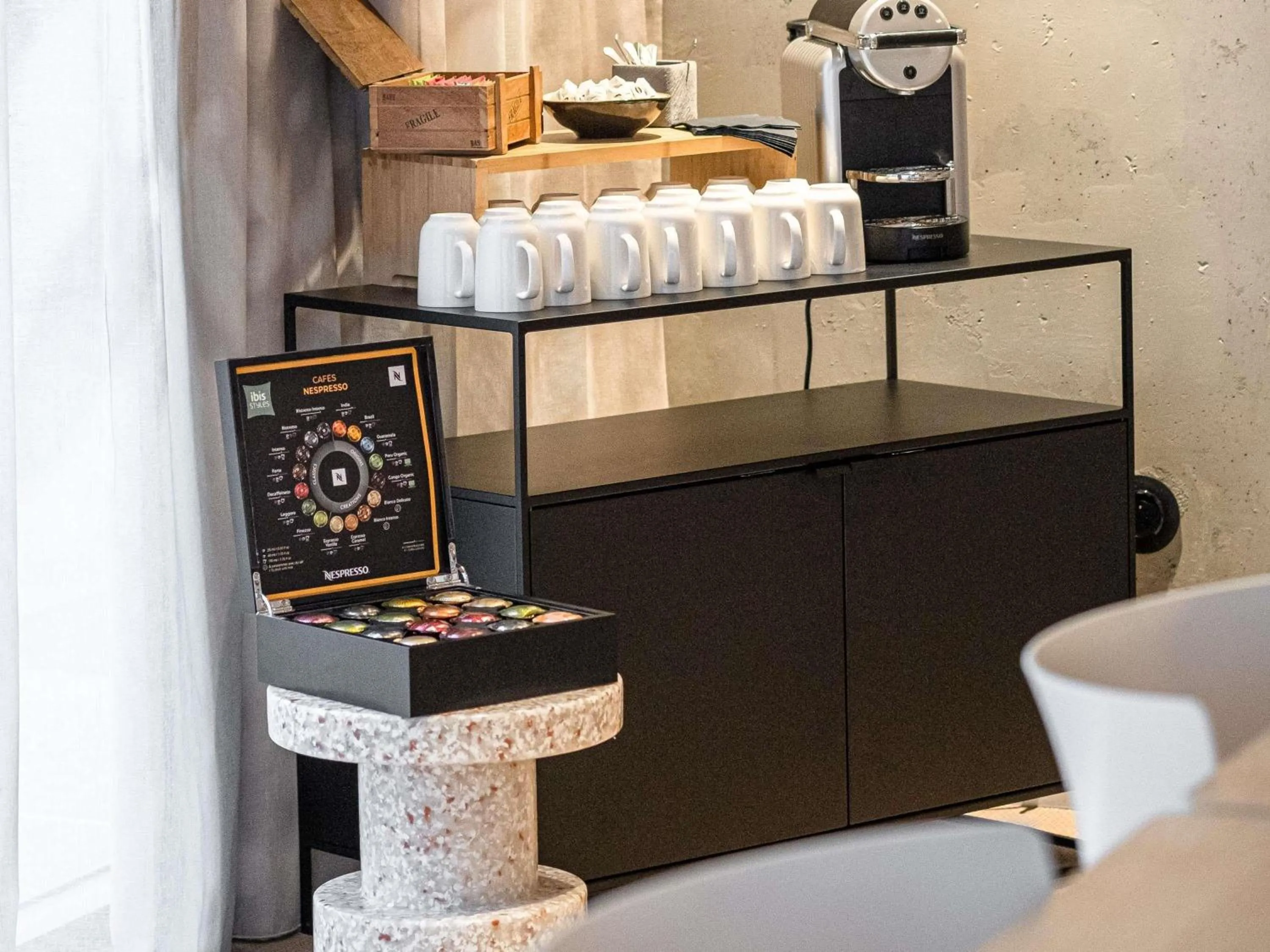 Meeting/conference room in ibis Styles Montauban