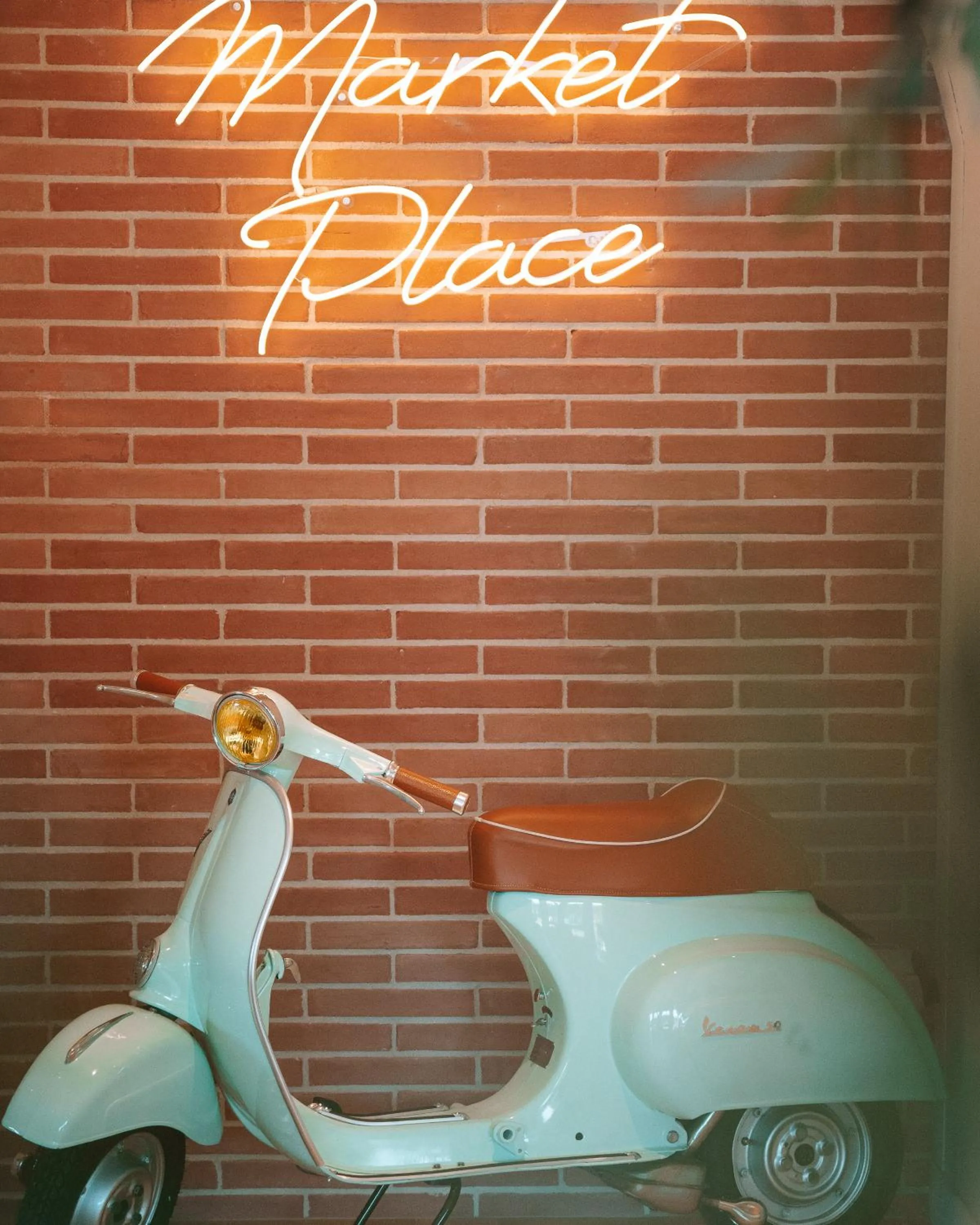 Lobby or reception in ibis Styles Montauban