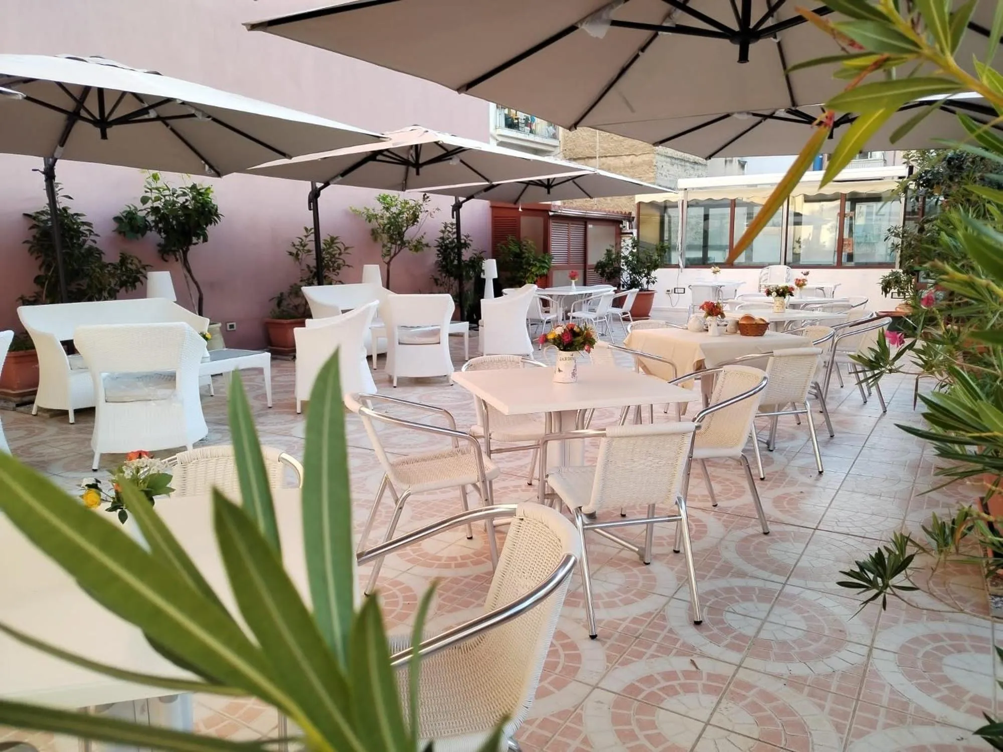 Day in Hotel Trinacria