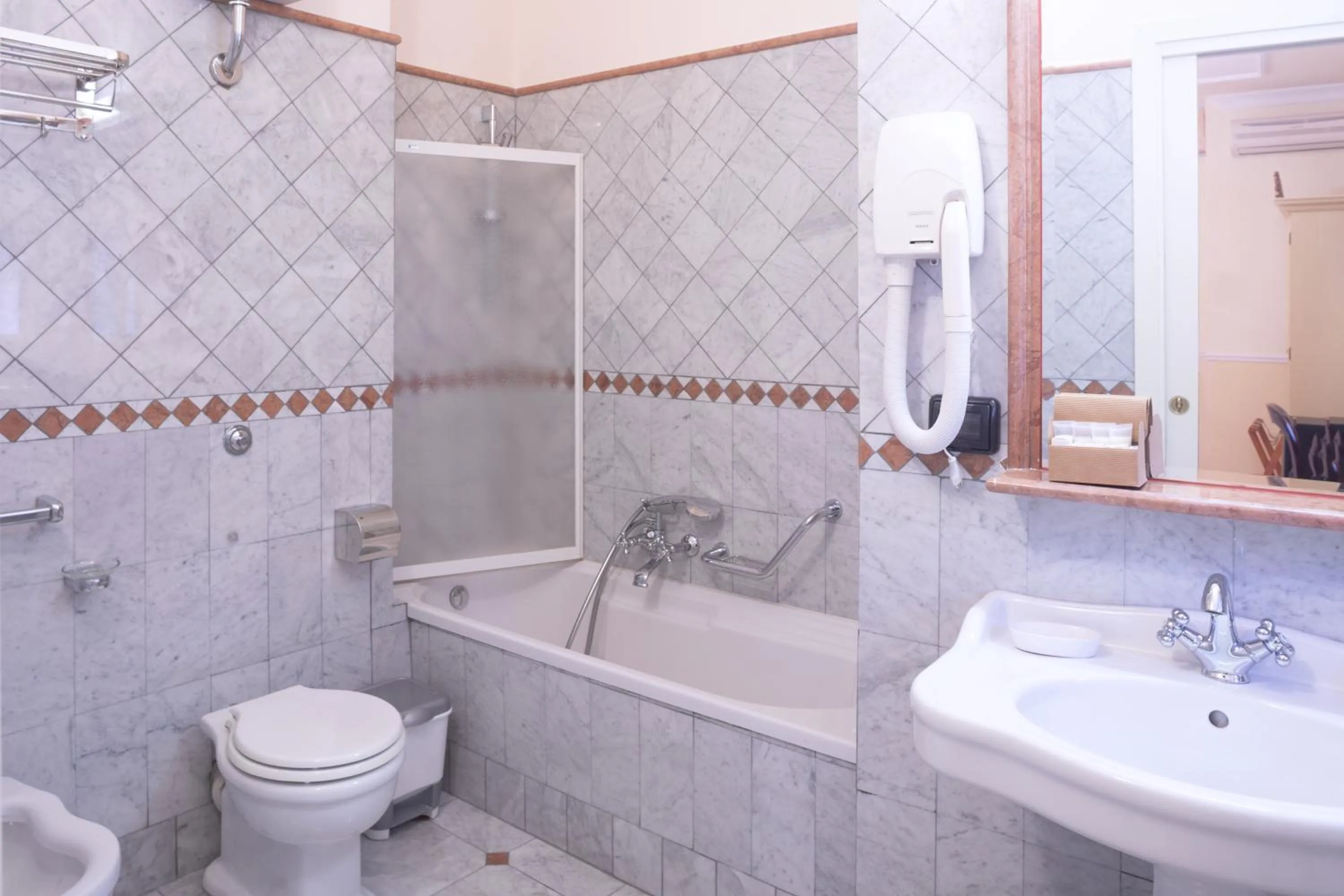 Bathroom in Hotel Trinacria