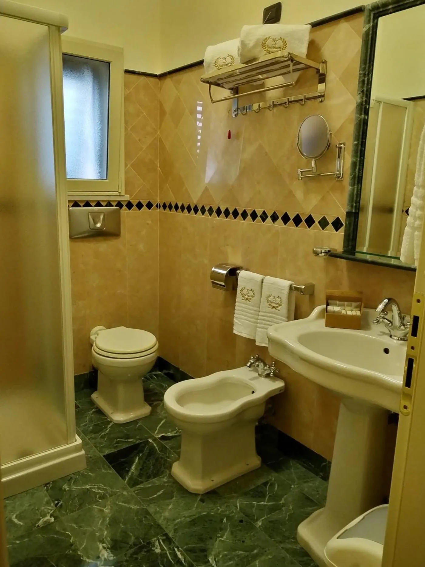 Bathroom in Hotel Trinacria