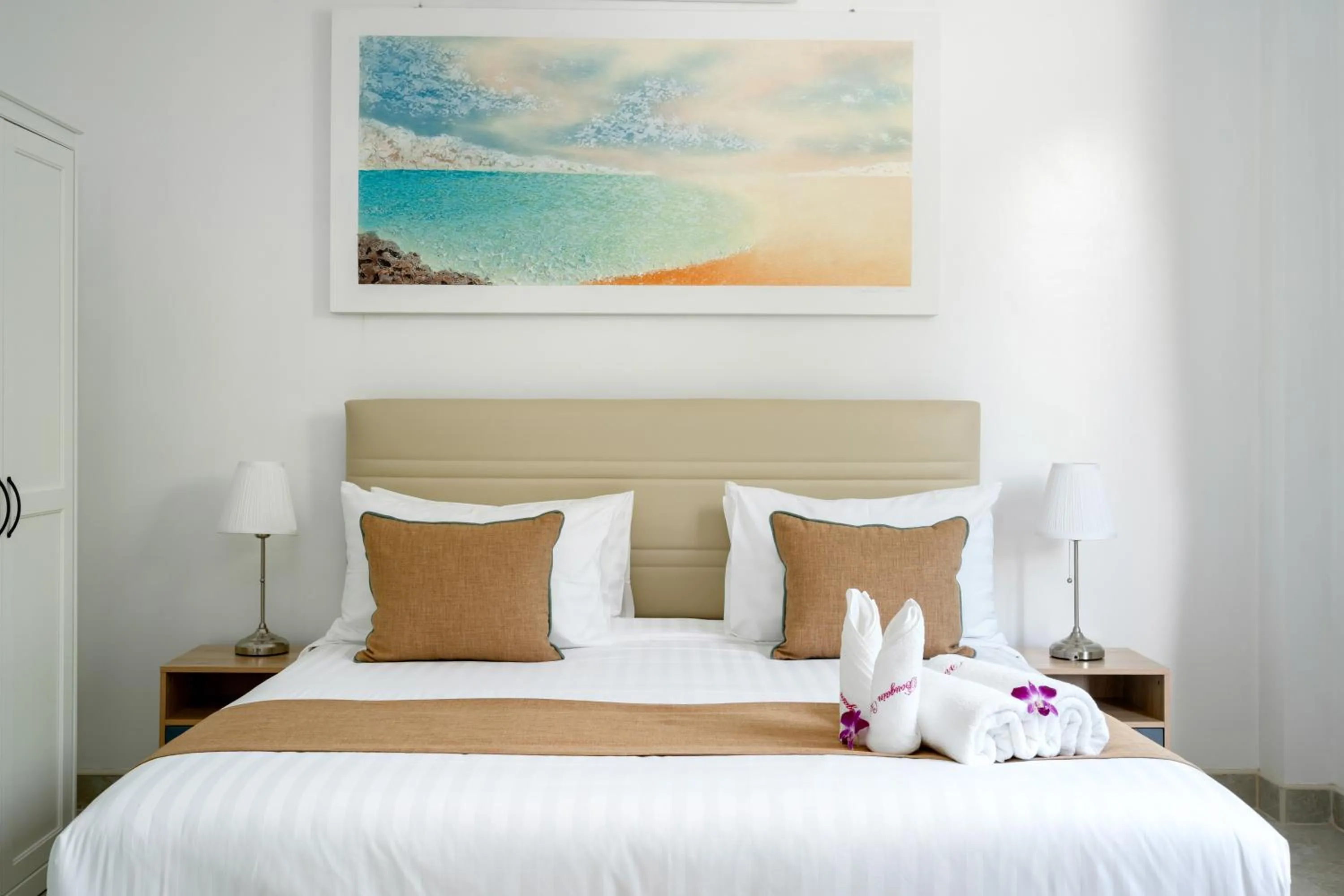 Bedroom, Bed in Bougain Villas