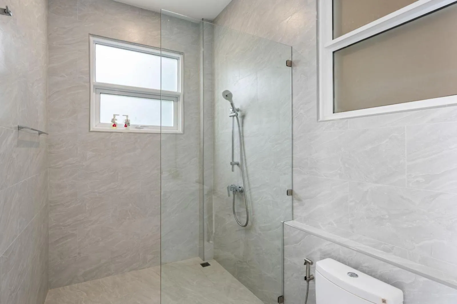 Shower in Bougain Villas