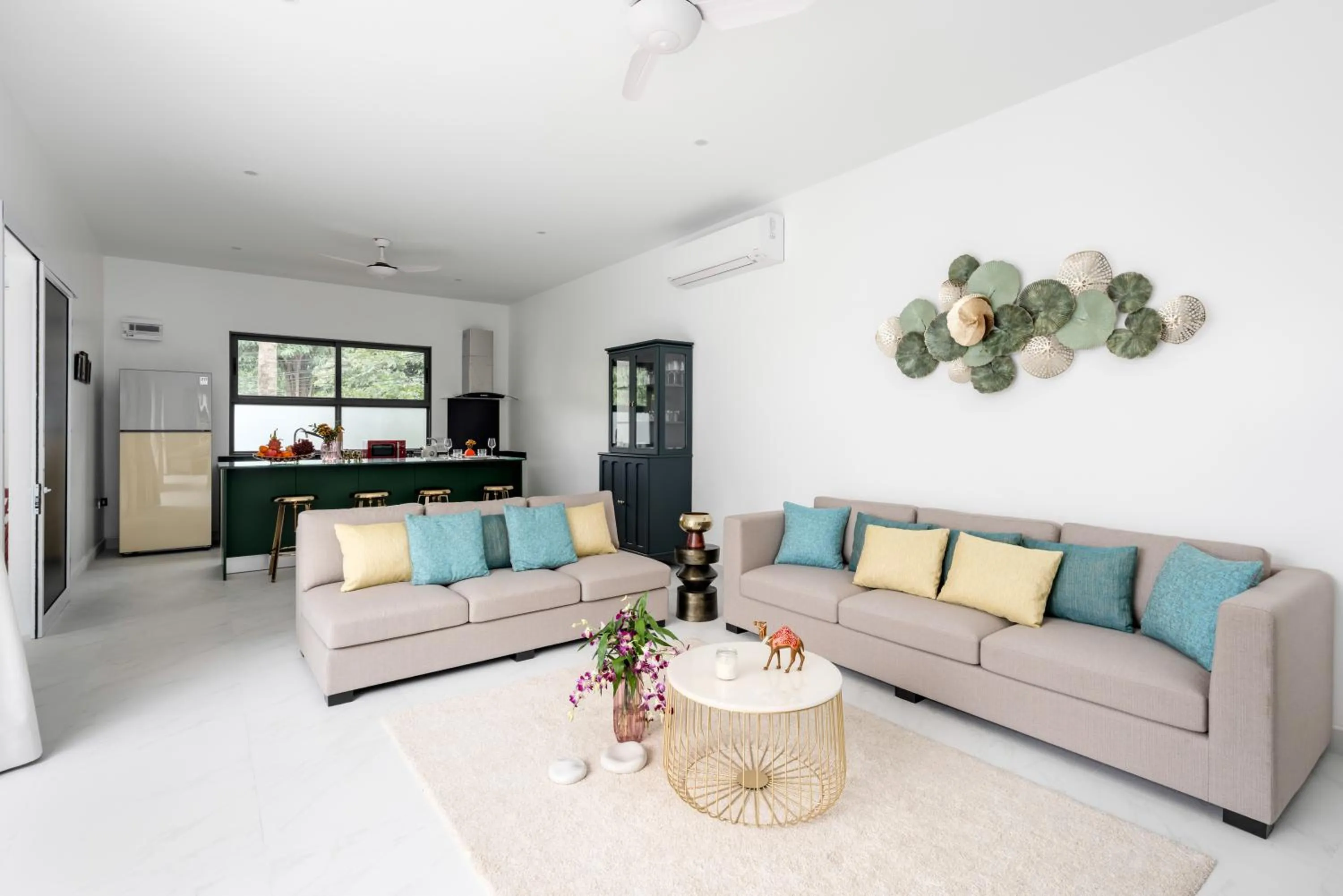 Kitchen or kitchenette in Bougain Villas