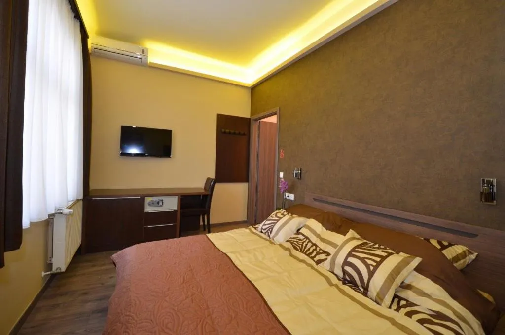 Bed in Fig Tree House