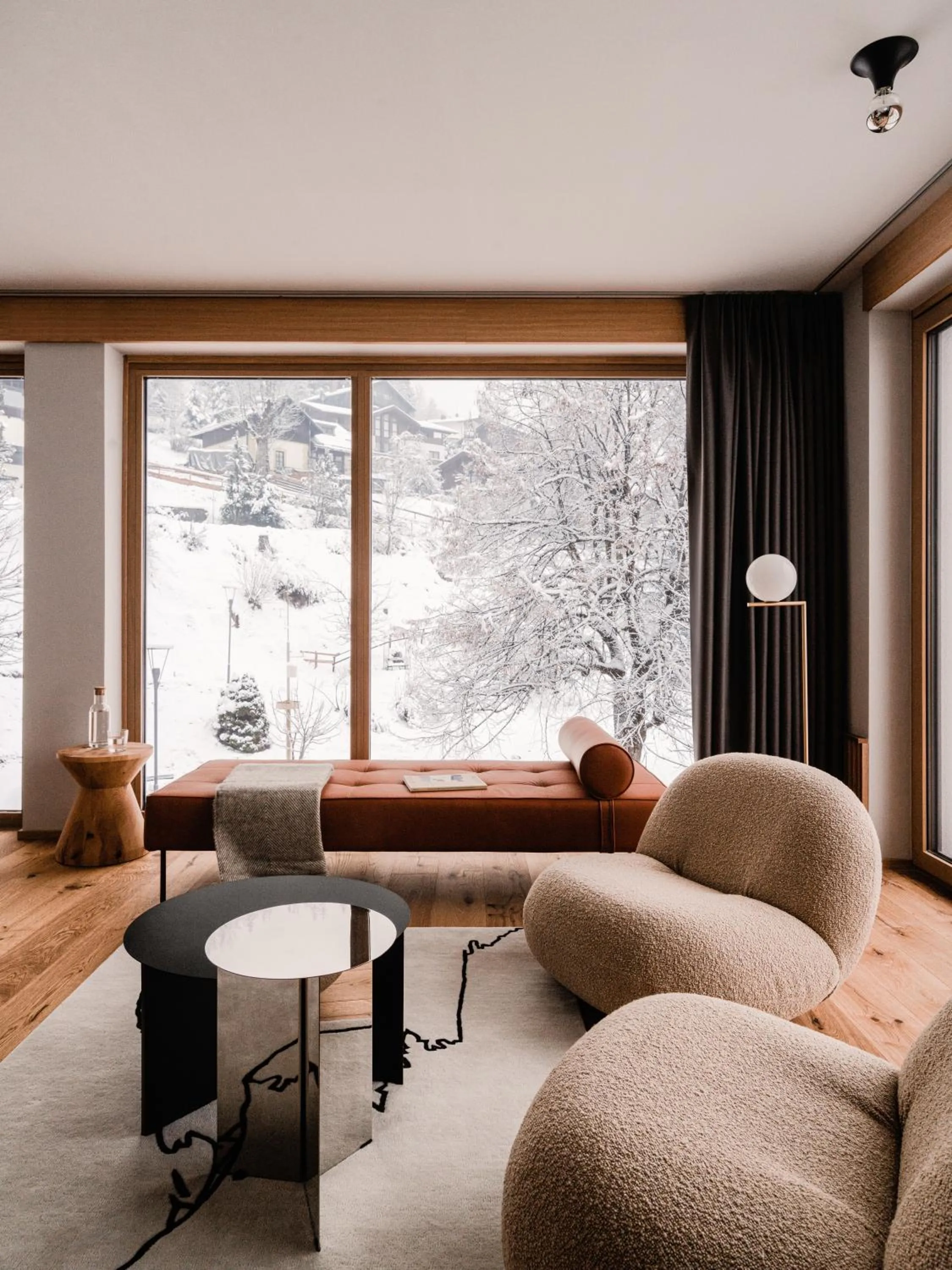 Photo of the whole room in The Comodo Bad Gastein, a Member of Design Hotels