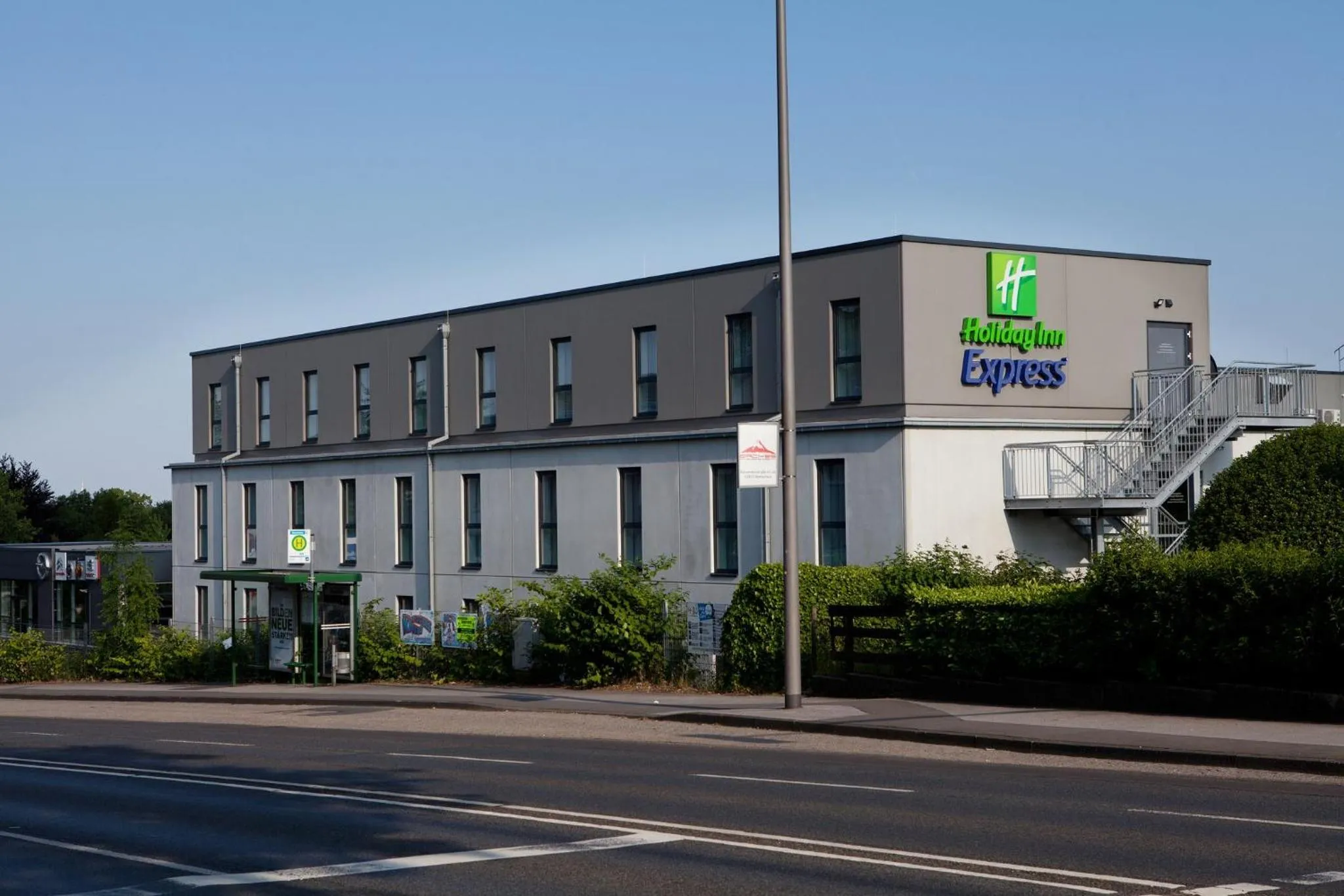 Property building in Holiday Inn Express - Remscheid