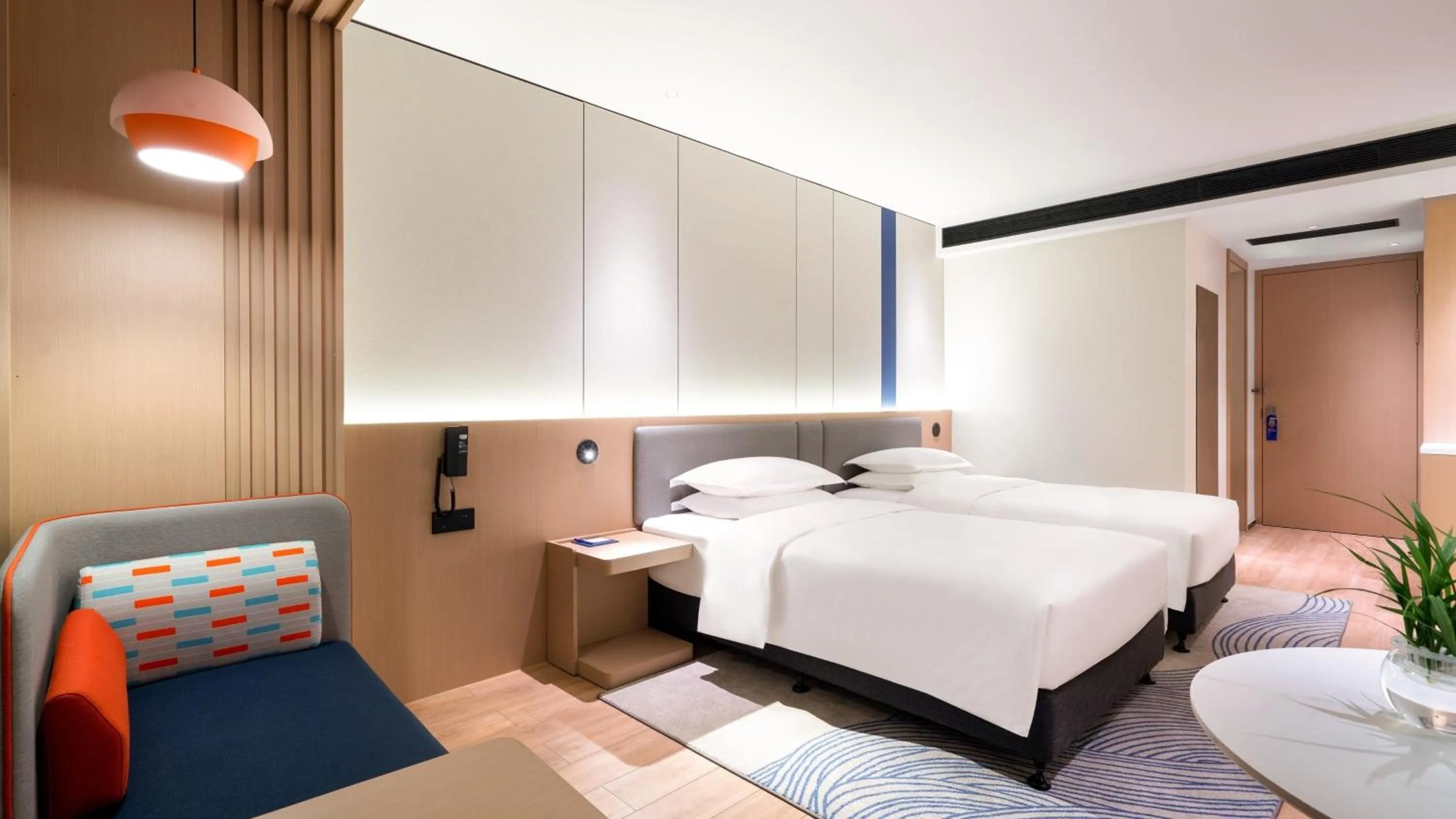 Photo of the whole room, Bed in Holiday Inn Express Changsha Kaifu by IHG