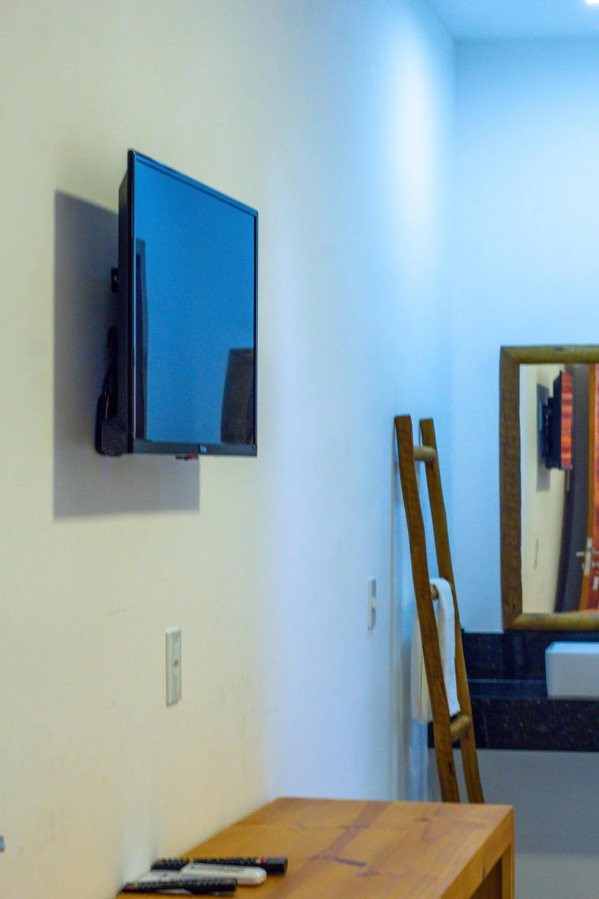 Communal lounge/ TV room in POUSADA OBAH VILLAGE