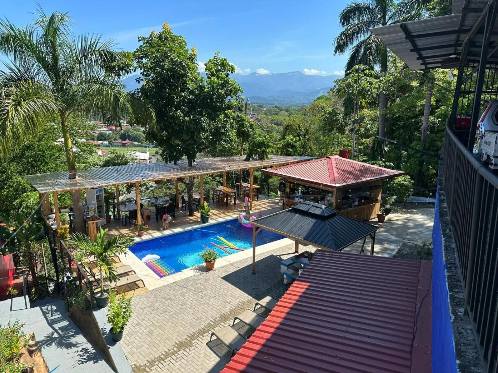 Restaurant/places to eat in Villas In Sueño