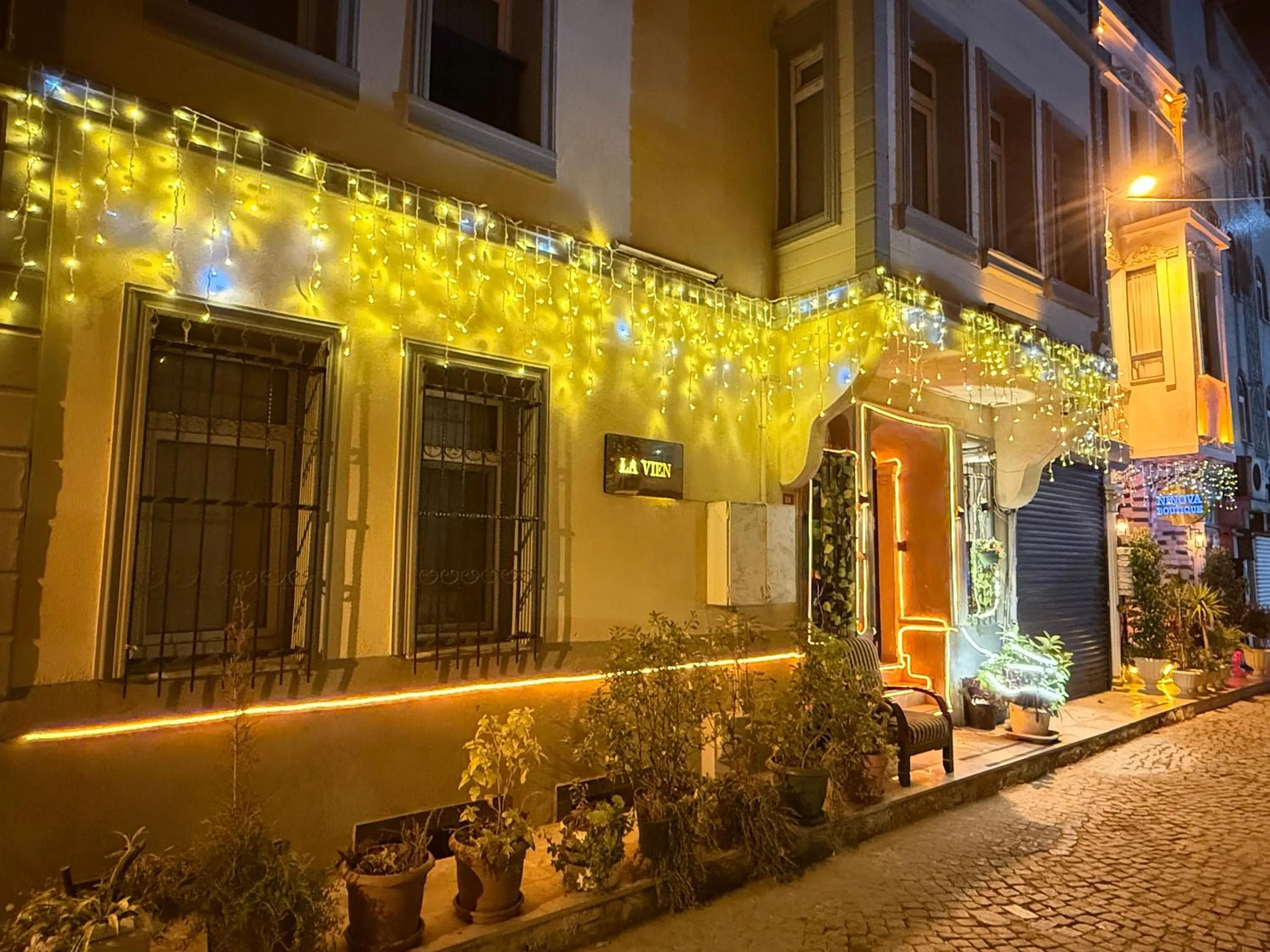 La Vien Hotel Old City