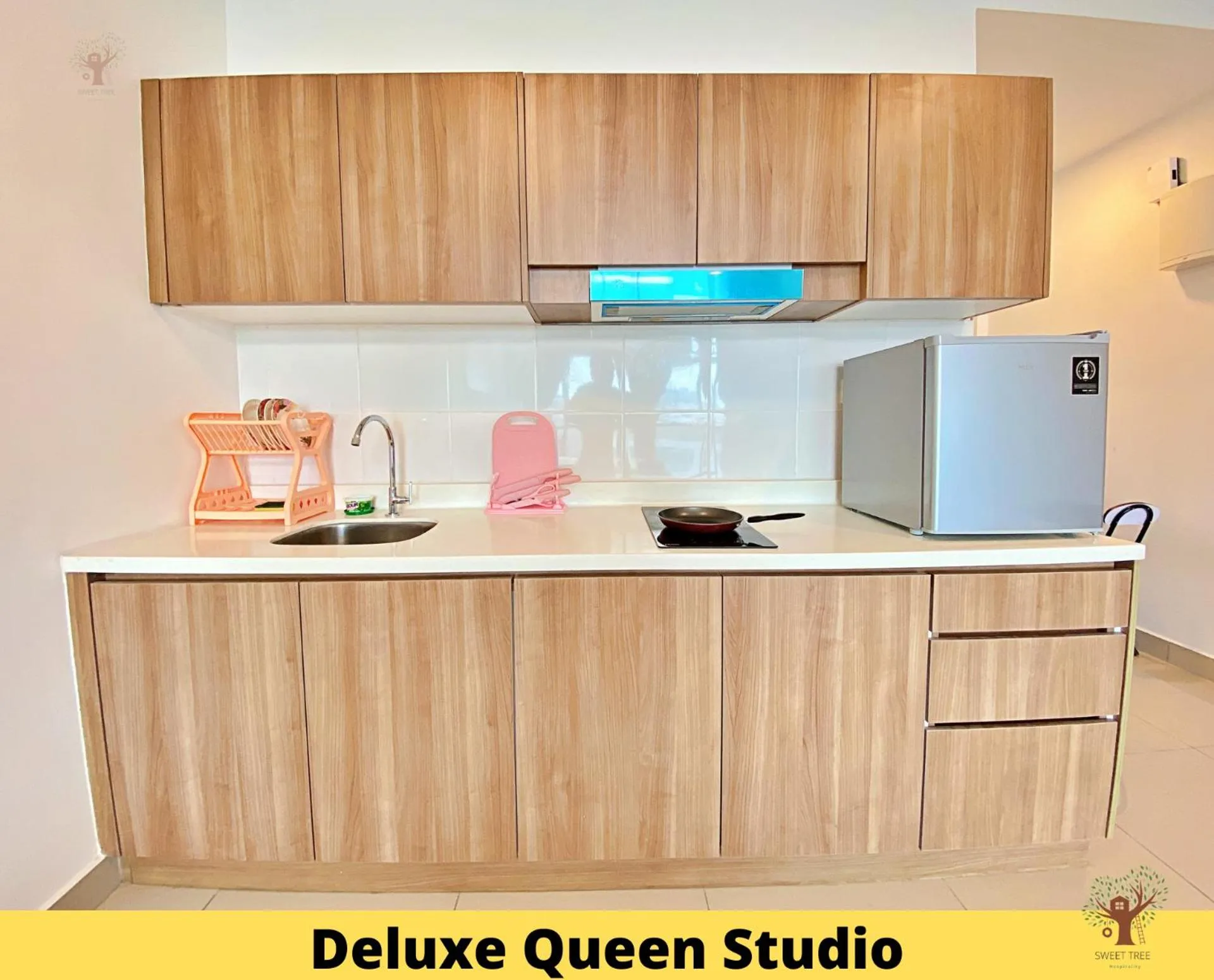 Kitchen or kitchenette in Sweet Tree Homestay Petaling Jaya