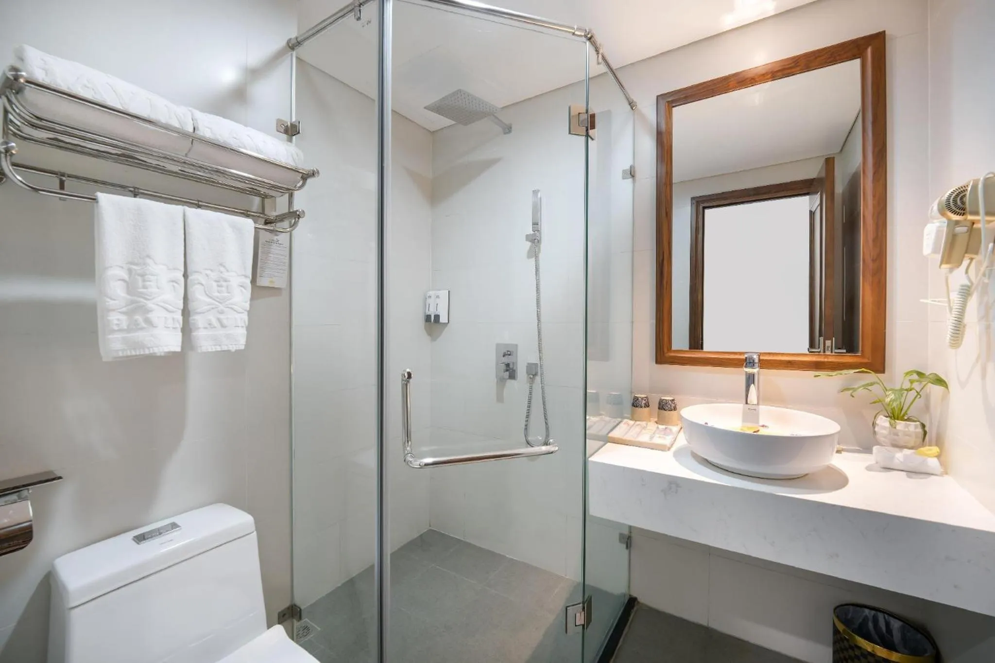 Bathroom in The Sail Hotel - My Khe Beach