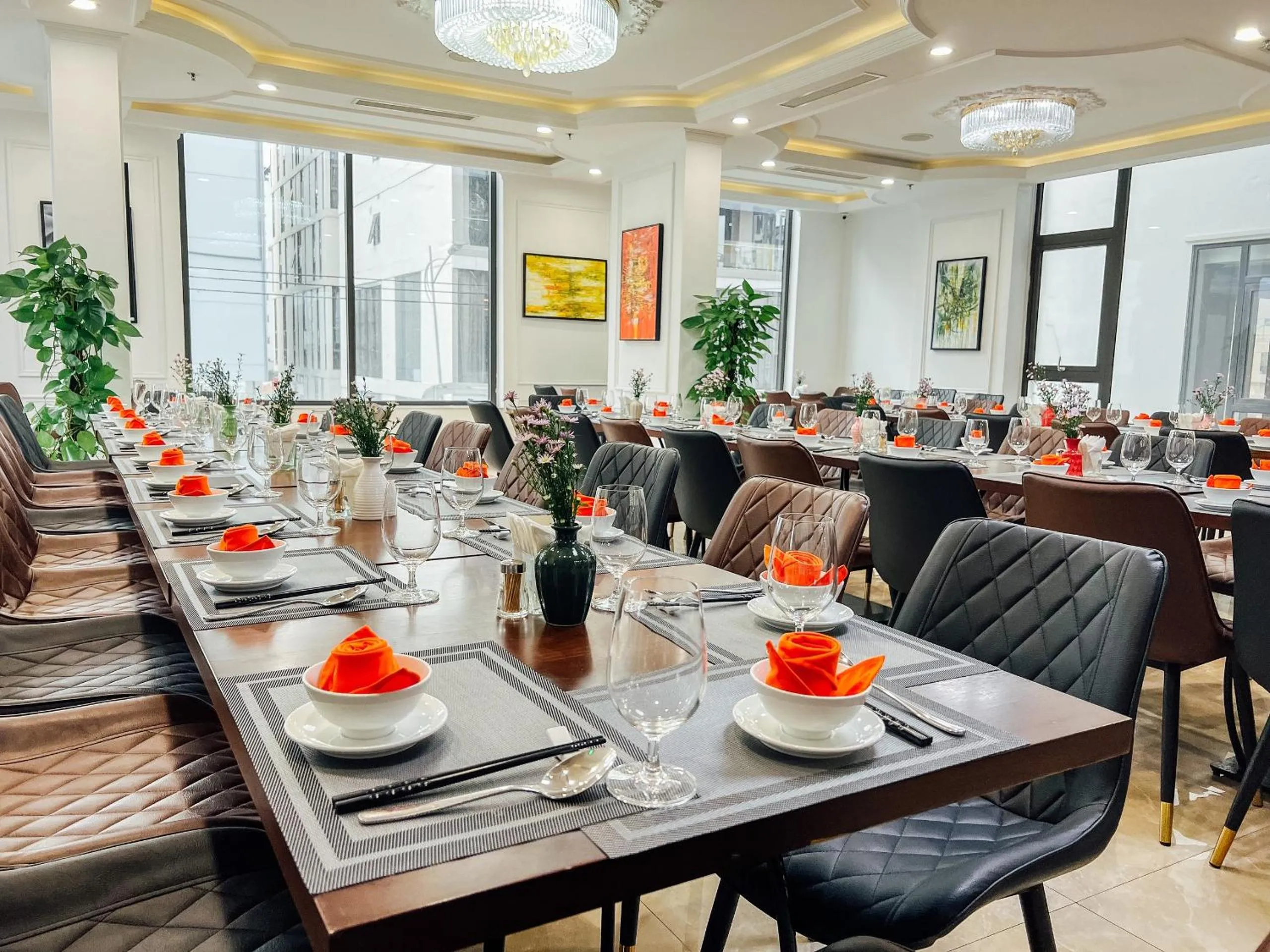 Restaurant/places to eat in The Sail Hotel - My Khe Beach