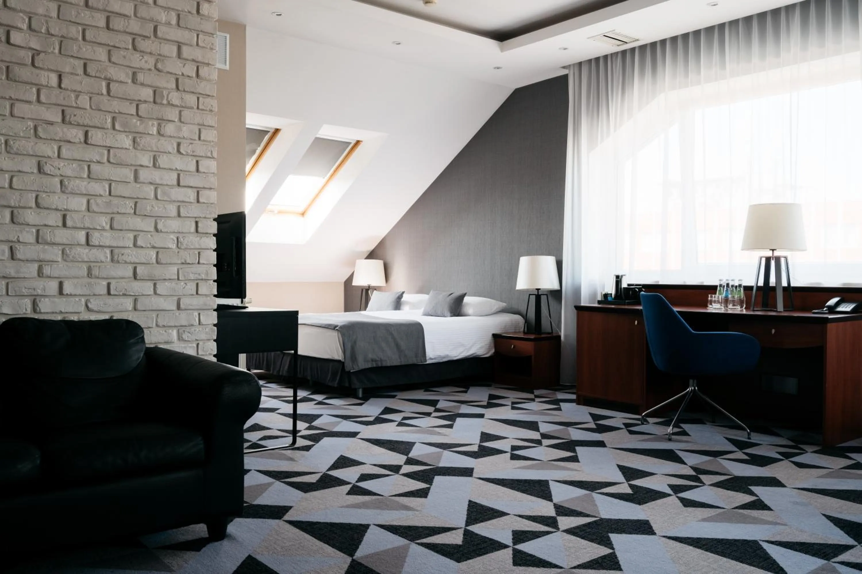 Photo of the whole room in Hotel Apis