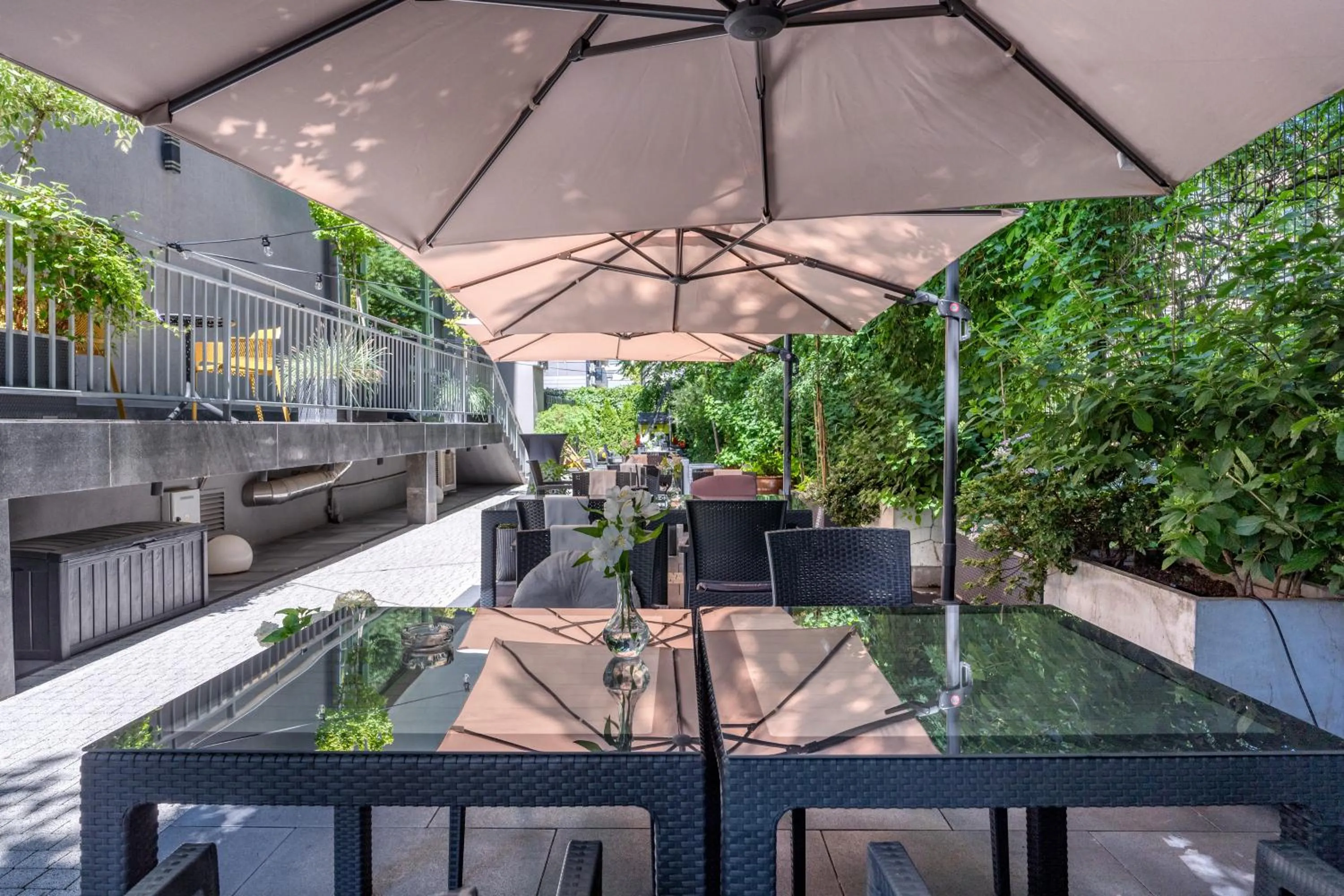 Property building in Hotel Apis